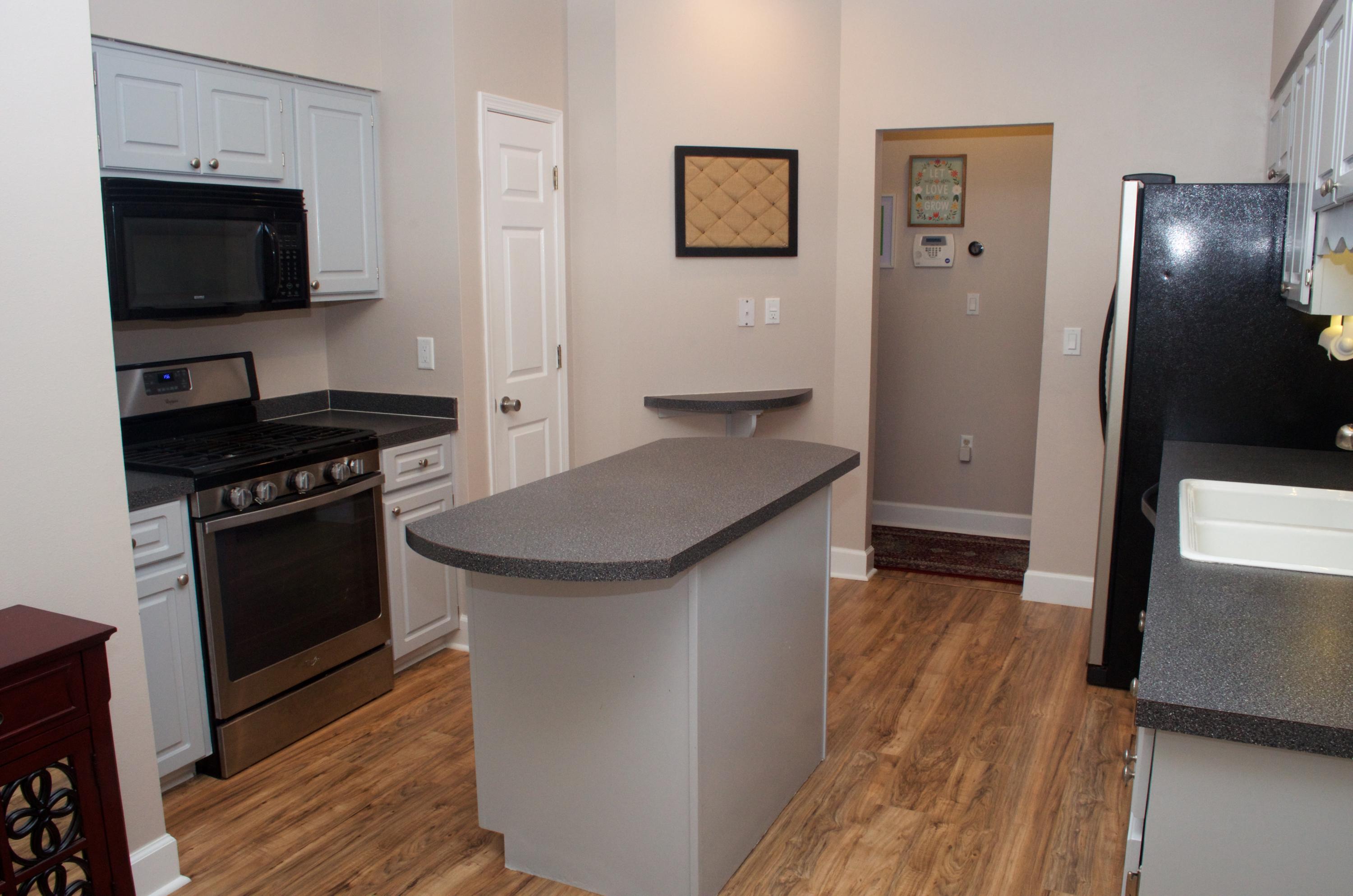 PARKWOOD PLACE AT BLUEWATER BAY - Residential Lease