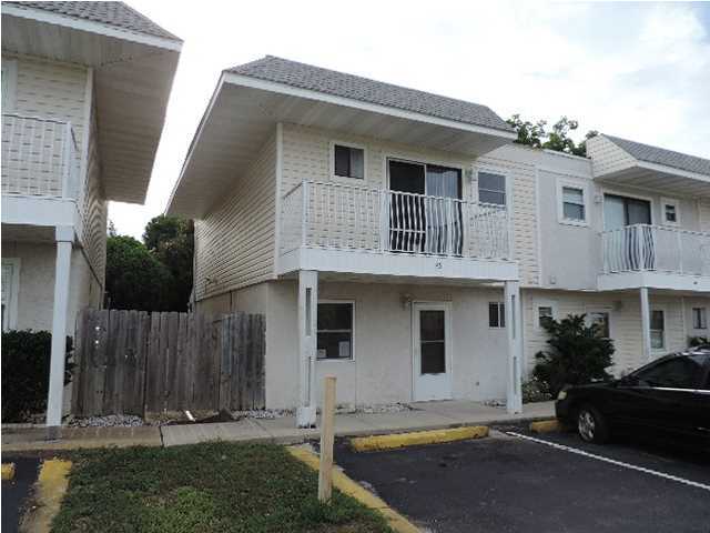 With a little love this 3 bedroom, 2.5 bath home would be a great home or investment property. Located in downtown Destin, Legion Village is close to shopping, entertainment, restaurants and the Harbor. Legion Village features a community swimming pool. Purchase this property for as little as 5% down! Check with a HomePath lender to determine loan limits specific to this property.