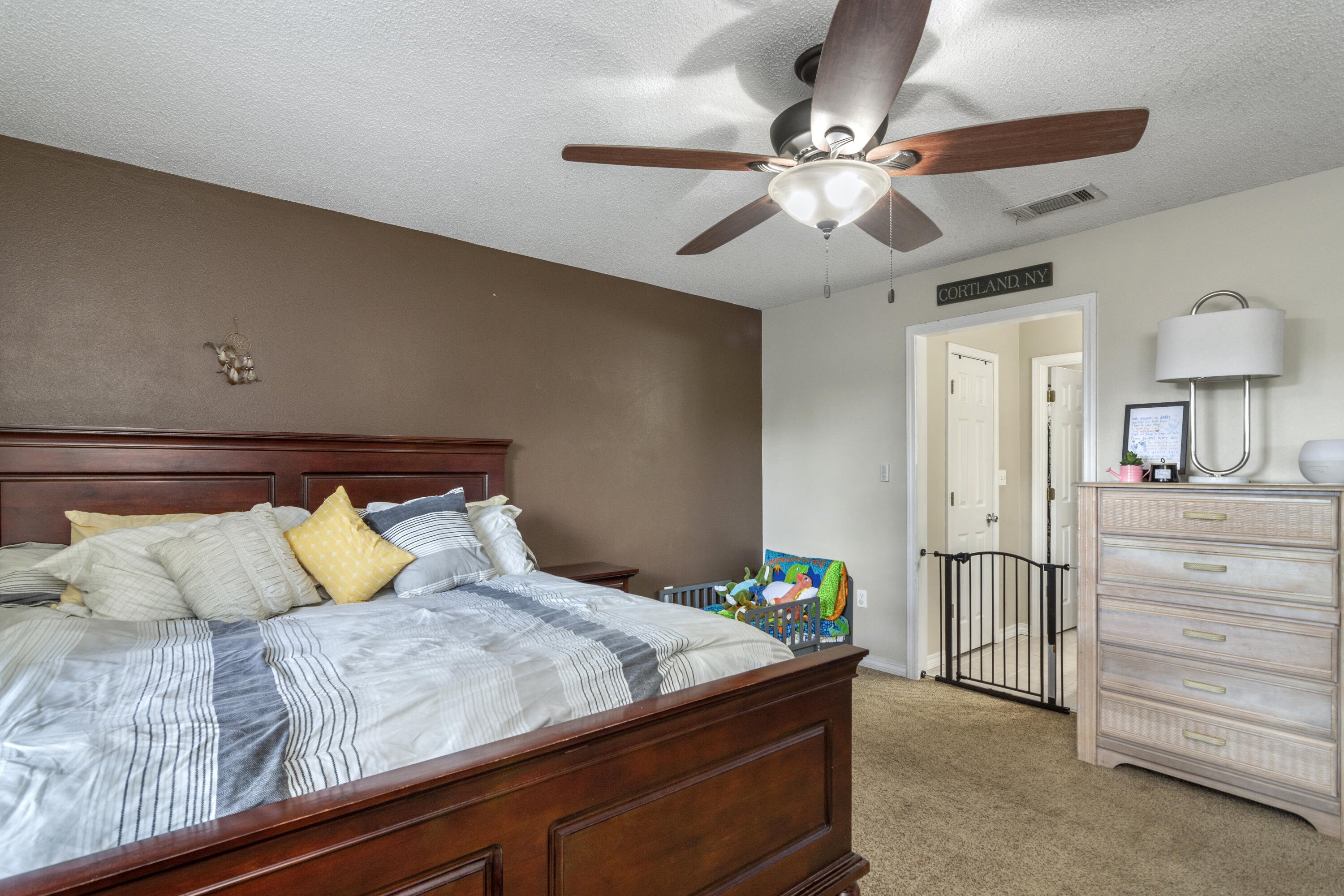 AUBURN ACRES - Residential