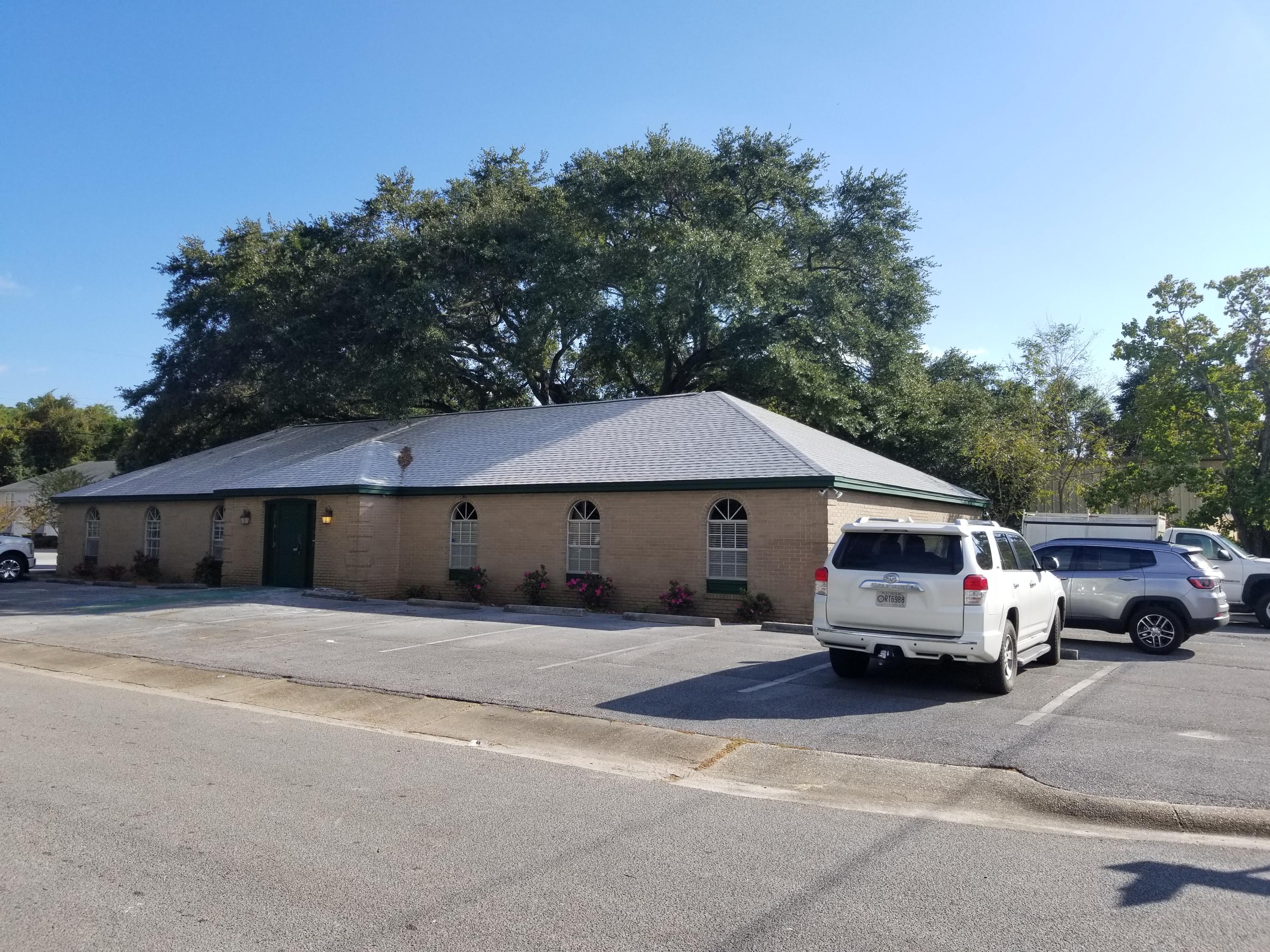 Professional office building that is centrally located in Fort Walton Beach, FL. The space consists of a large reception/ waiting area, 2 large offices/ conference rooms, 3 regular size offices, a large break room and one restroom. The building has plenty of parking and a very nice backyard area.