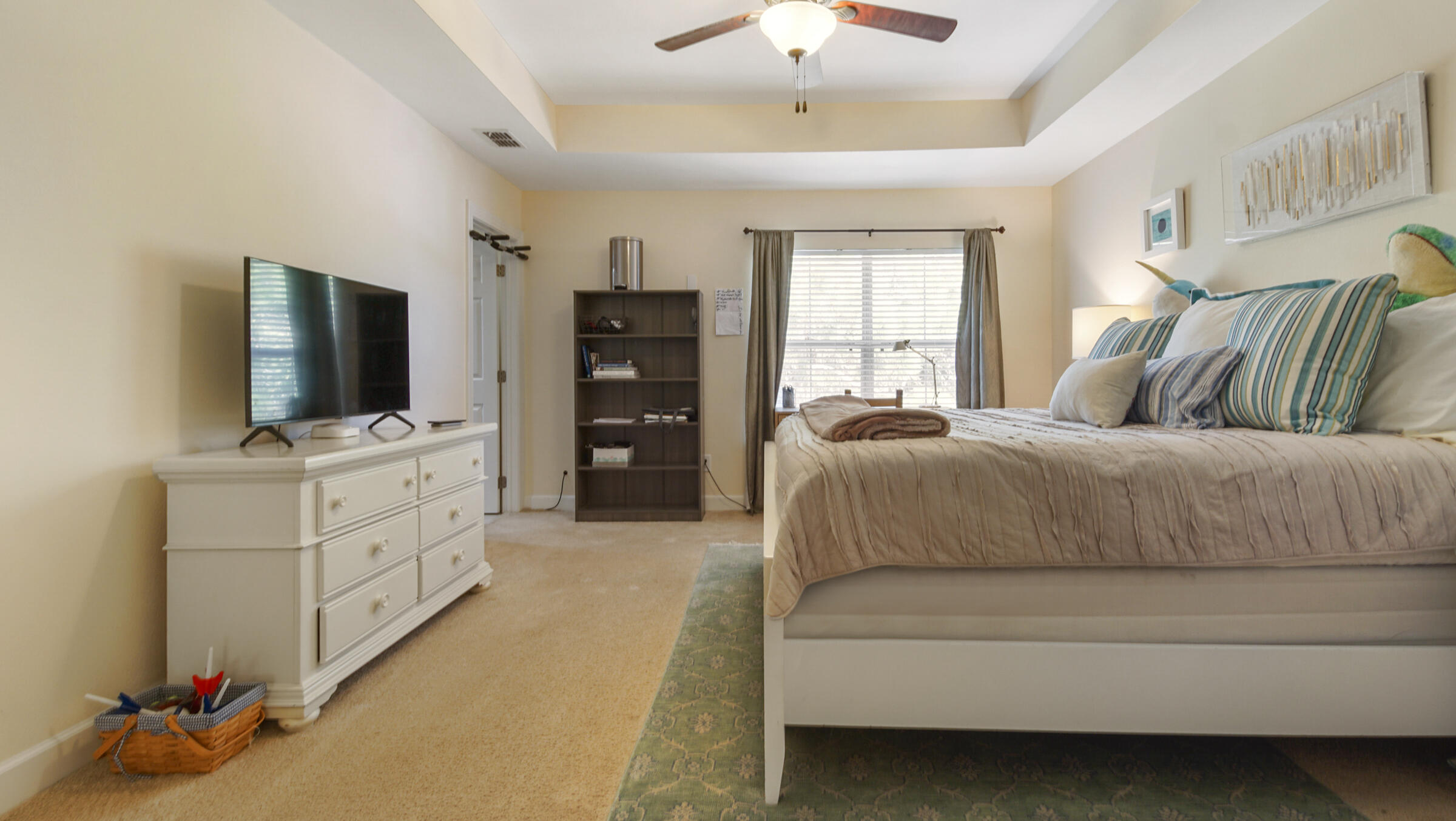 EAGLE BAY - Residential