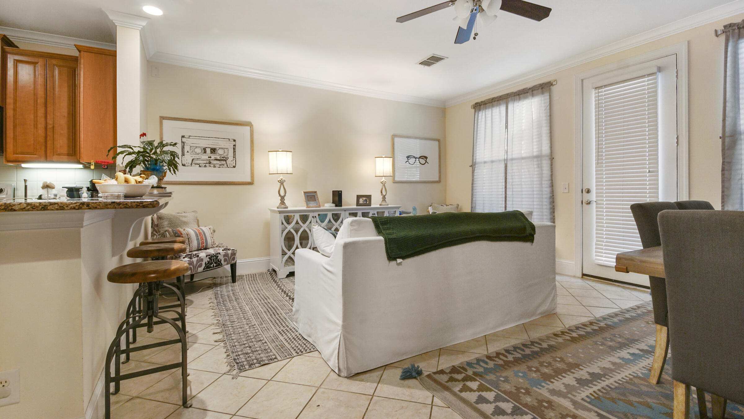 EAGLE BAY - Residential