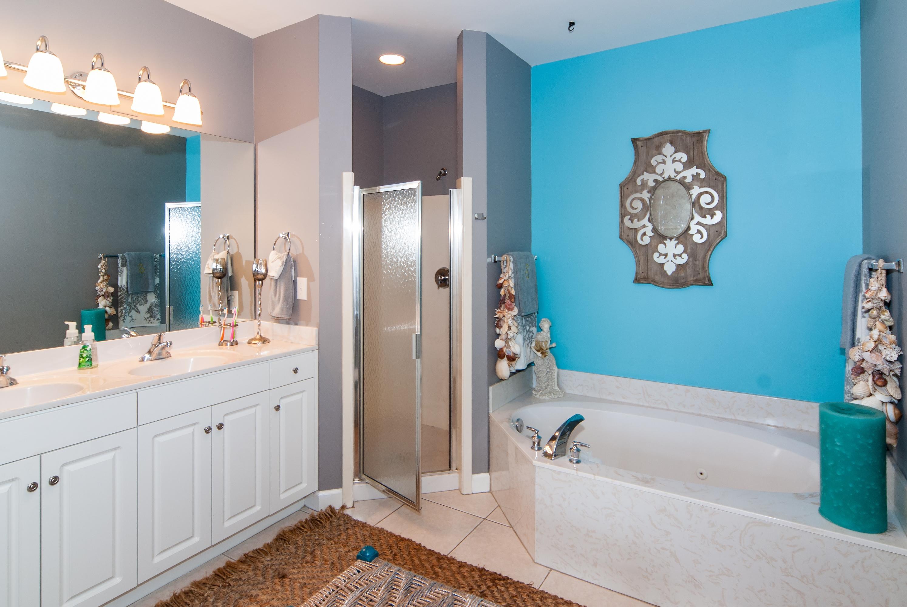 STERLING SHORES - Residential