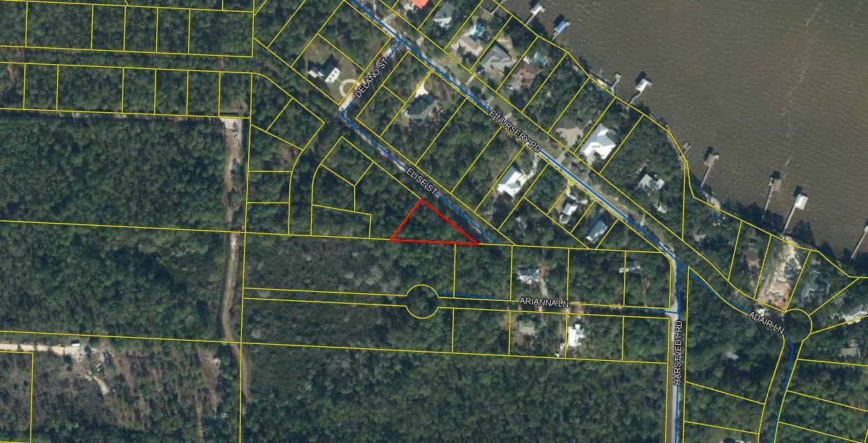 Now is your chance to build your dream home in Santa Rosa Beach! Close to a public boat launch and Kellogg Park. convenient to both the Choctawhatchee Bay and the beautiful white sand beaches of the Gulf Coast.
