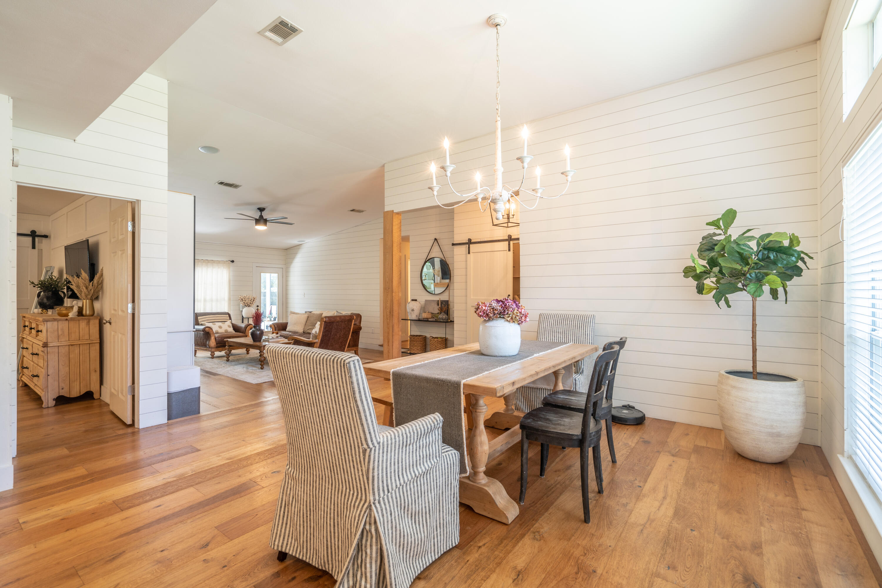 PARKWOOD ESTATES PH 1 BLUEWATER BAY - Residential
