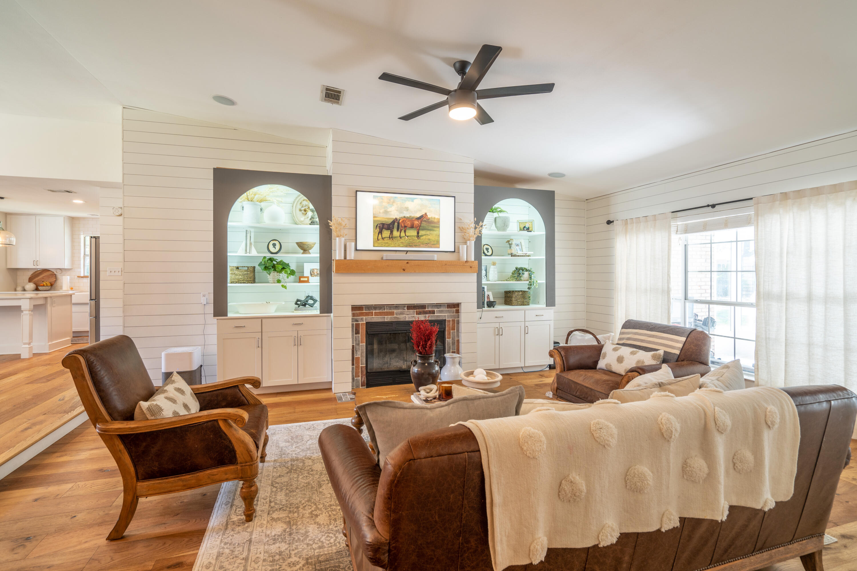 PARKWOOD ESTATES PH 1 BLUEWATER BAY - Residential