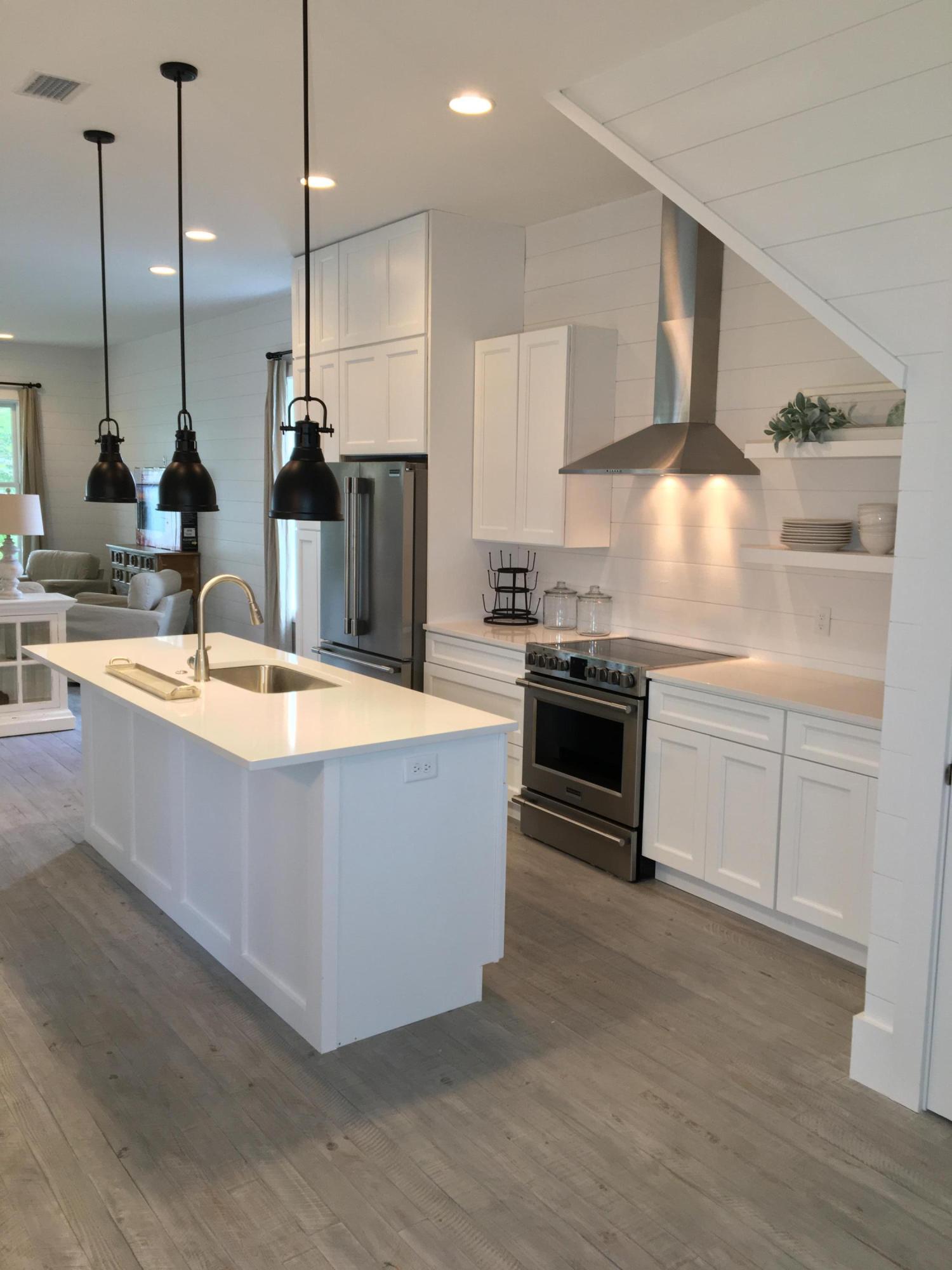 BLUE MOUNTAIN BEACH - Residential