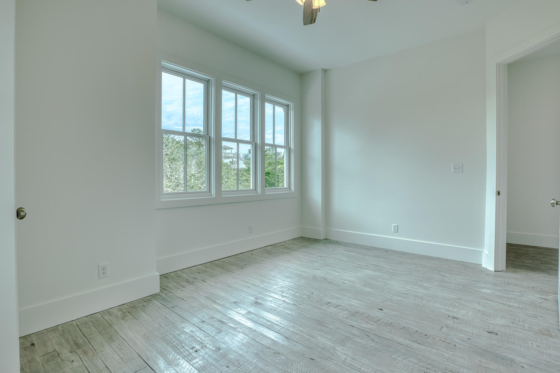 BLUE MOUNTAIN BEACH - Residential