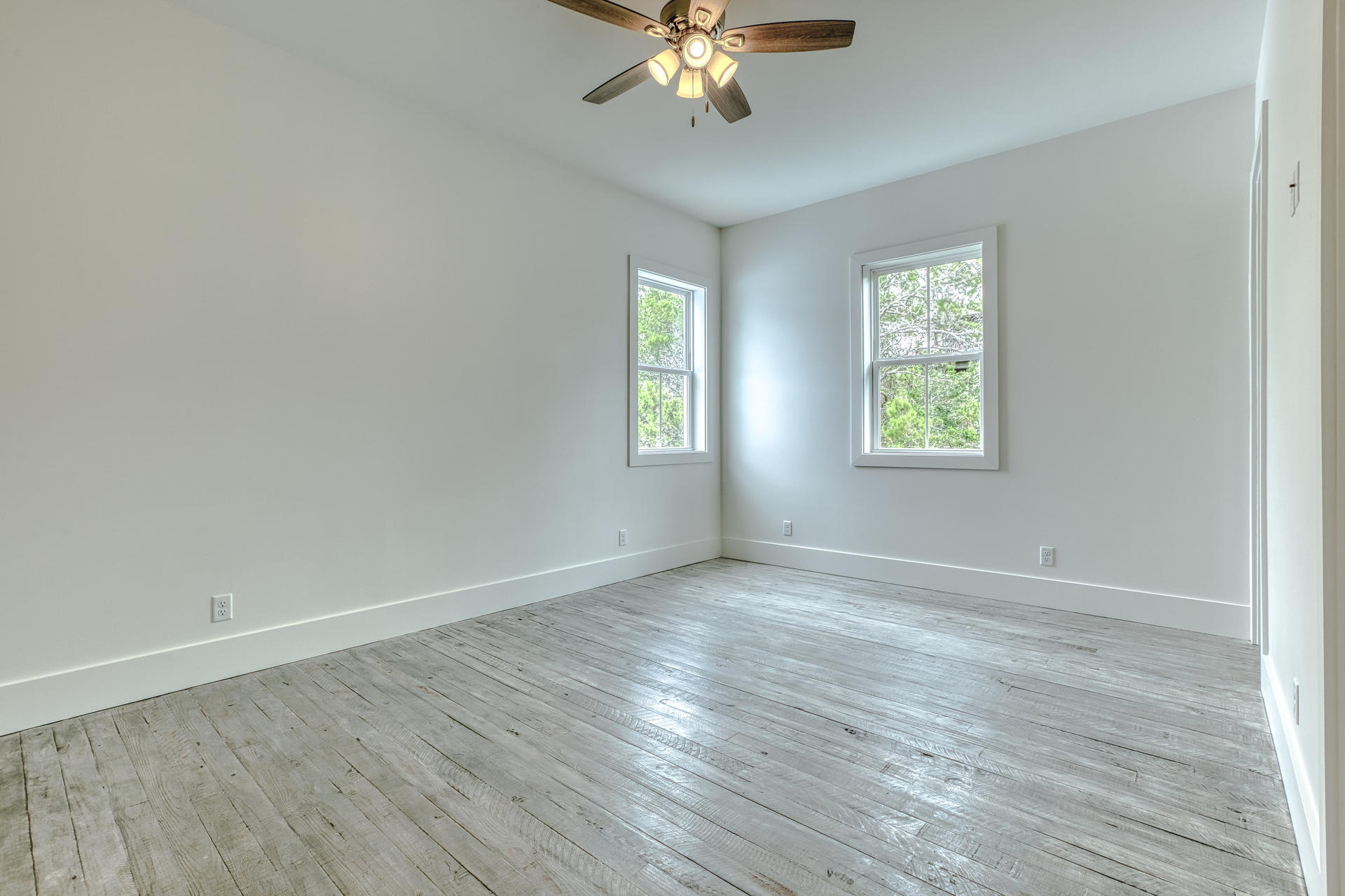 BLUE MOUNTAIN BEACH - Residential