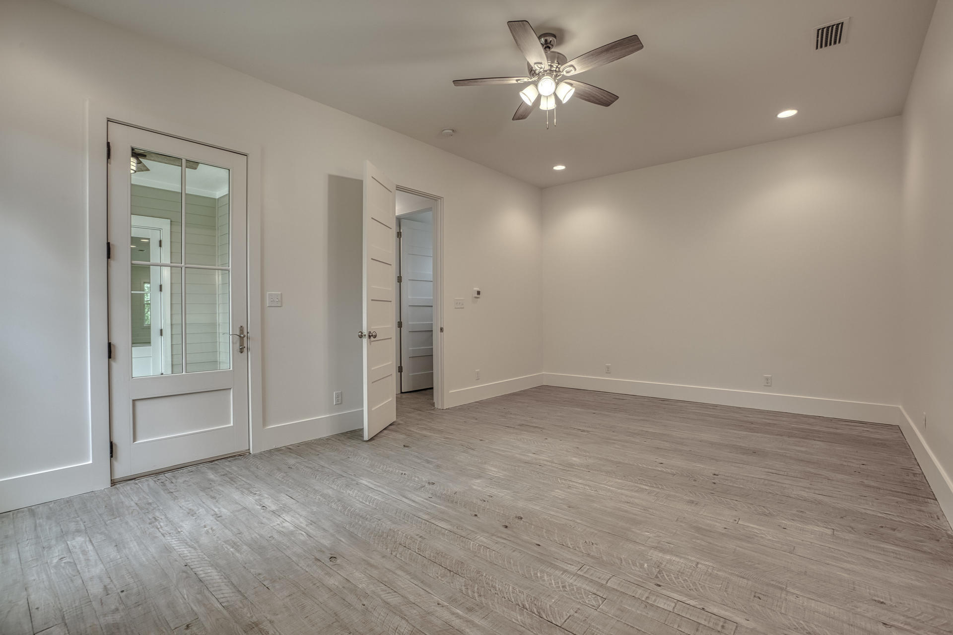 BLUE MOUNTAIN BEACH - Residential