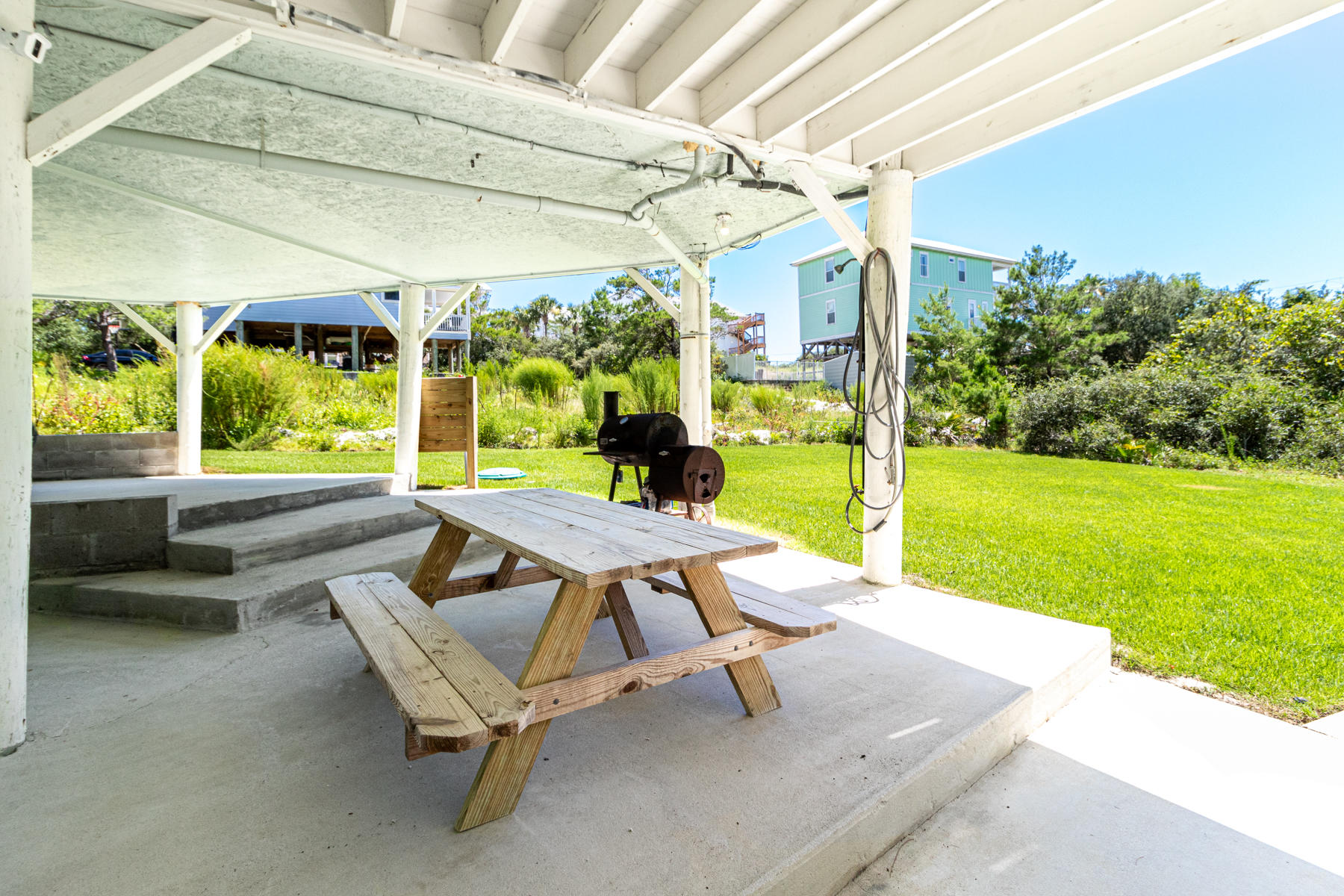 BEACH HIGHLAND 1ST ADD - Residential