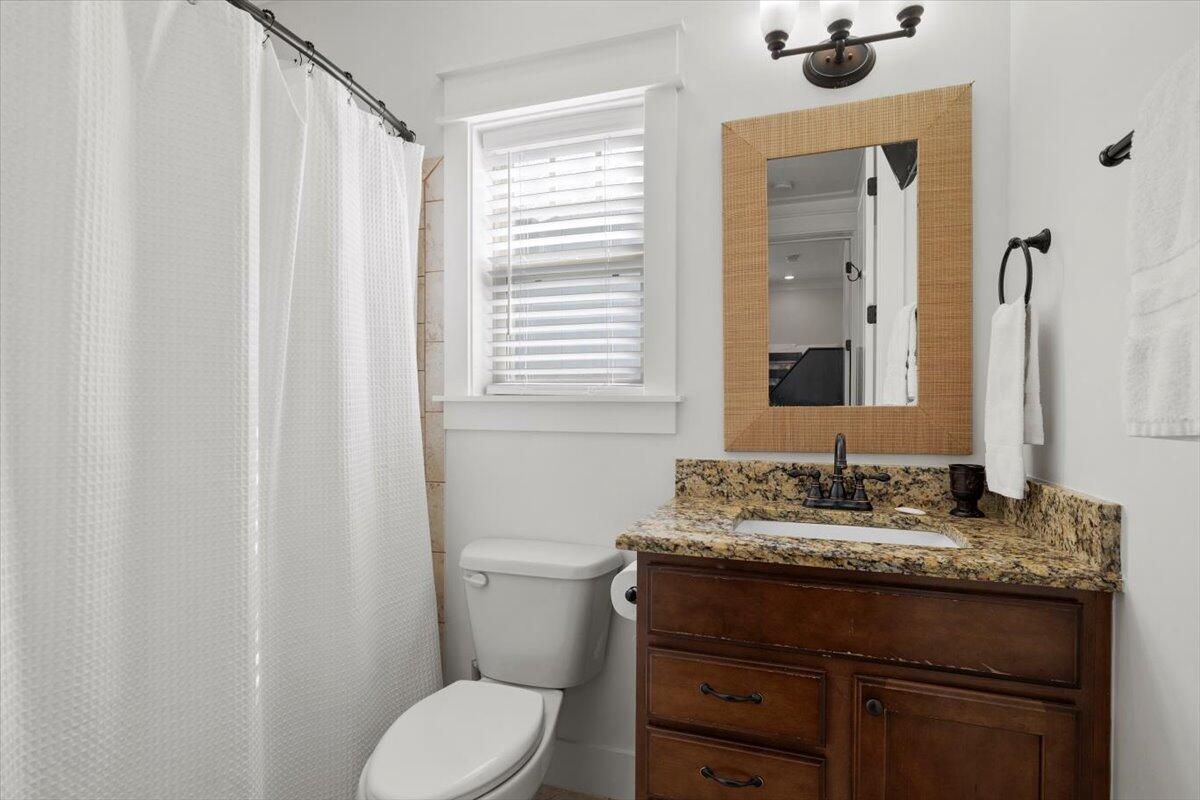 COTTAGES AT EASTERN LAKE - Residential