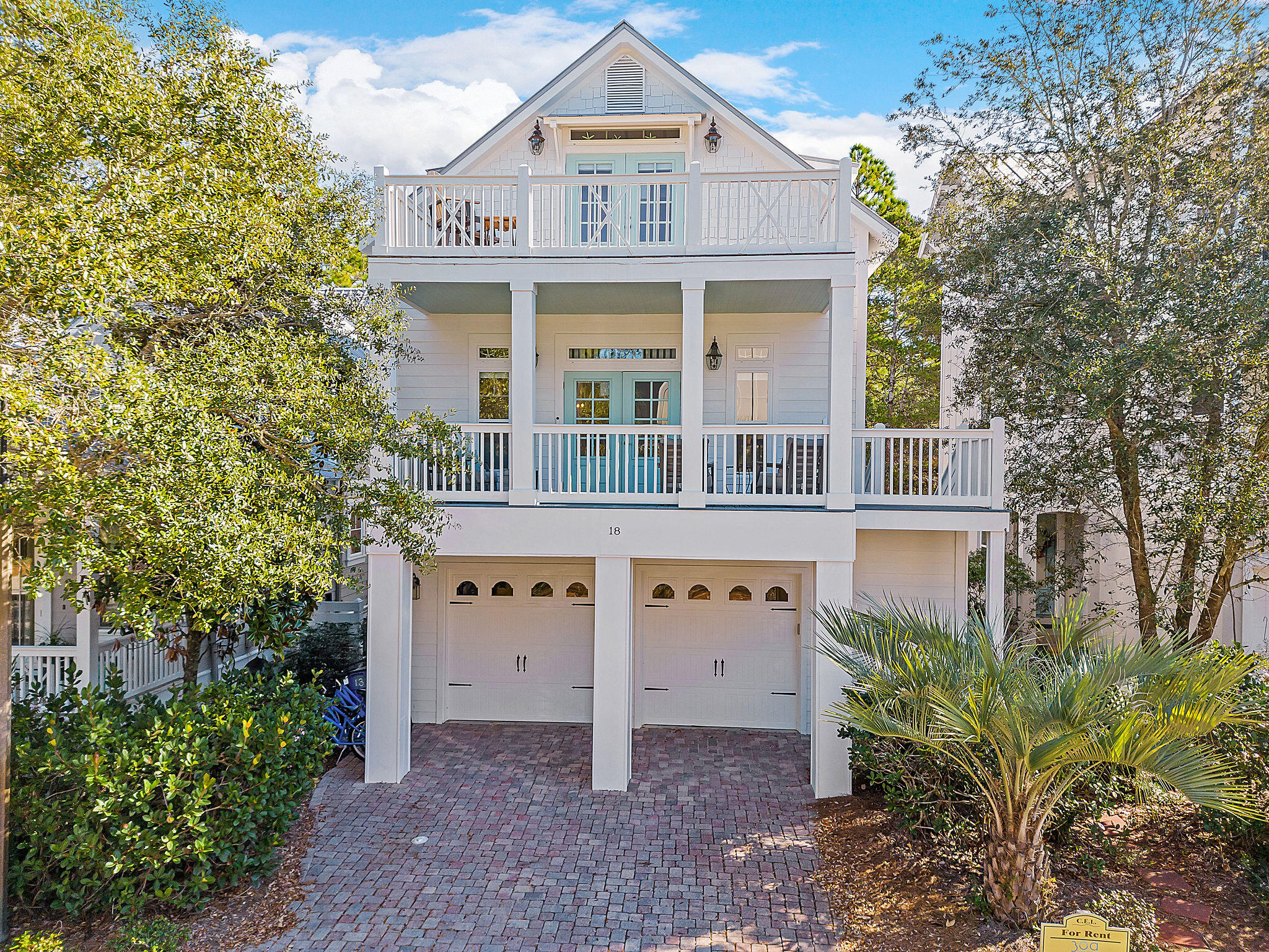 COTTAGES AT EASTERN LAKE - Residential