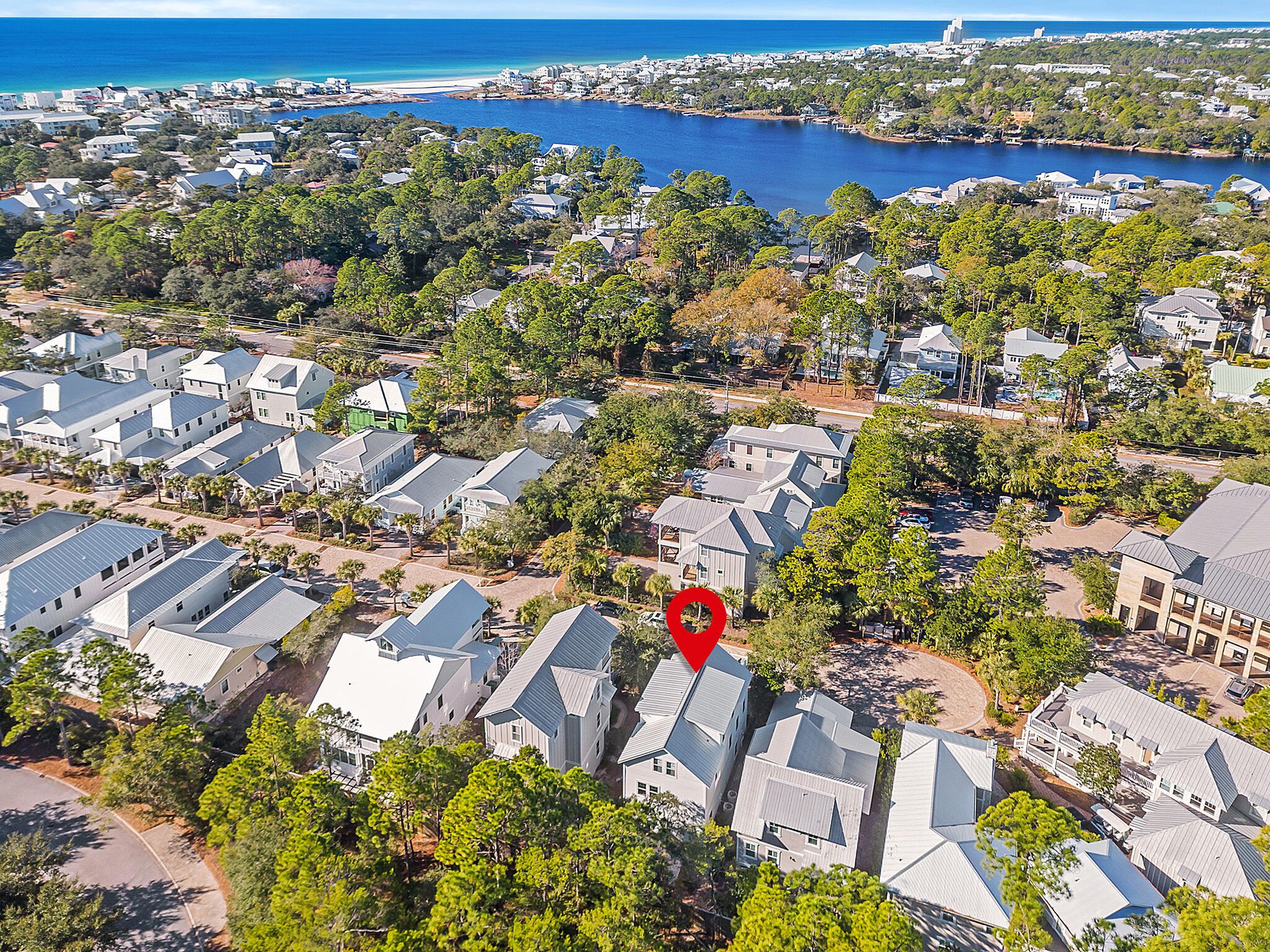 COTTAGES AT EASTERN LAKE - Residential