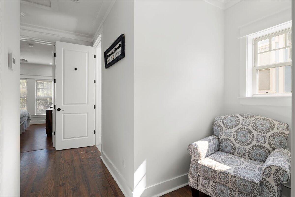 COTTAGES AT EASTERN LAKE - Residential