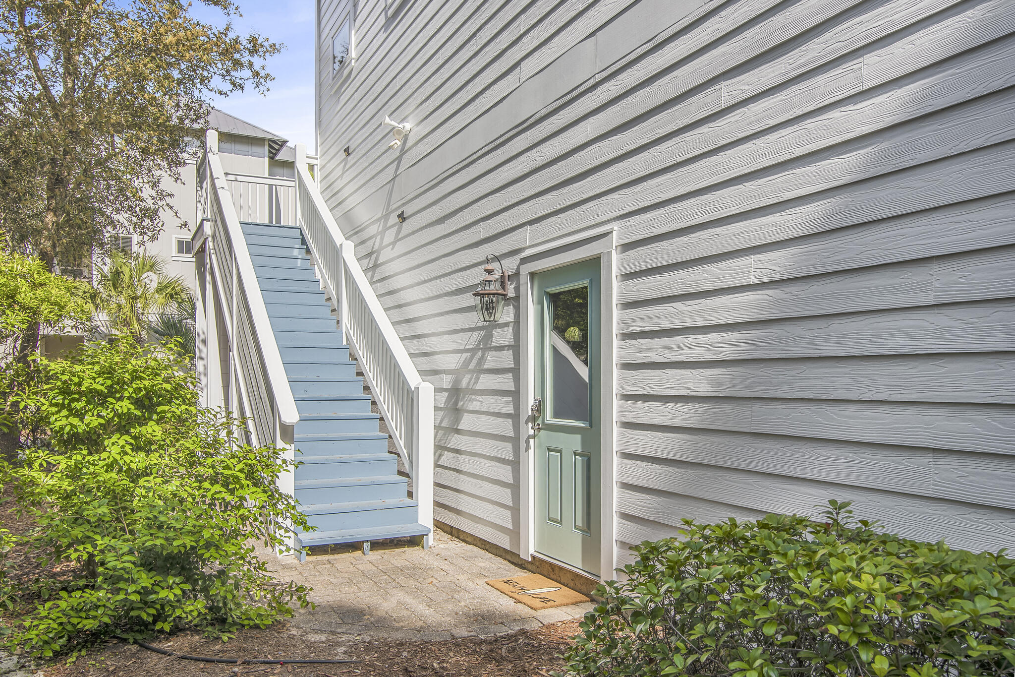 COTTAGES AT EASTERN LAKE - Residential