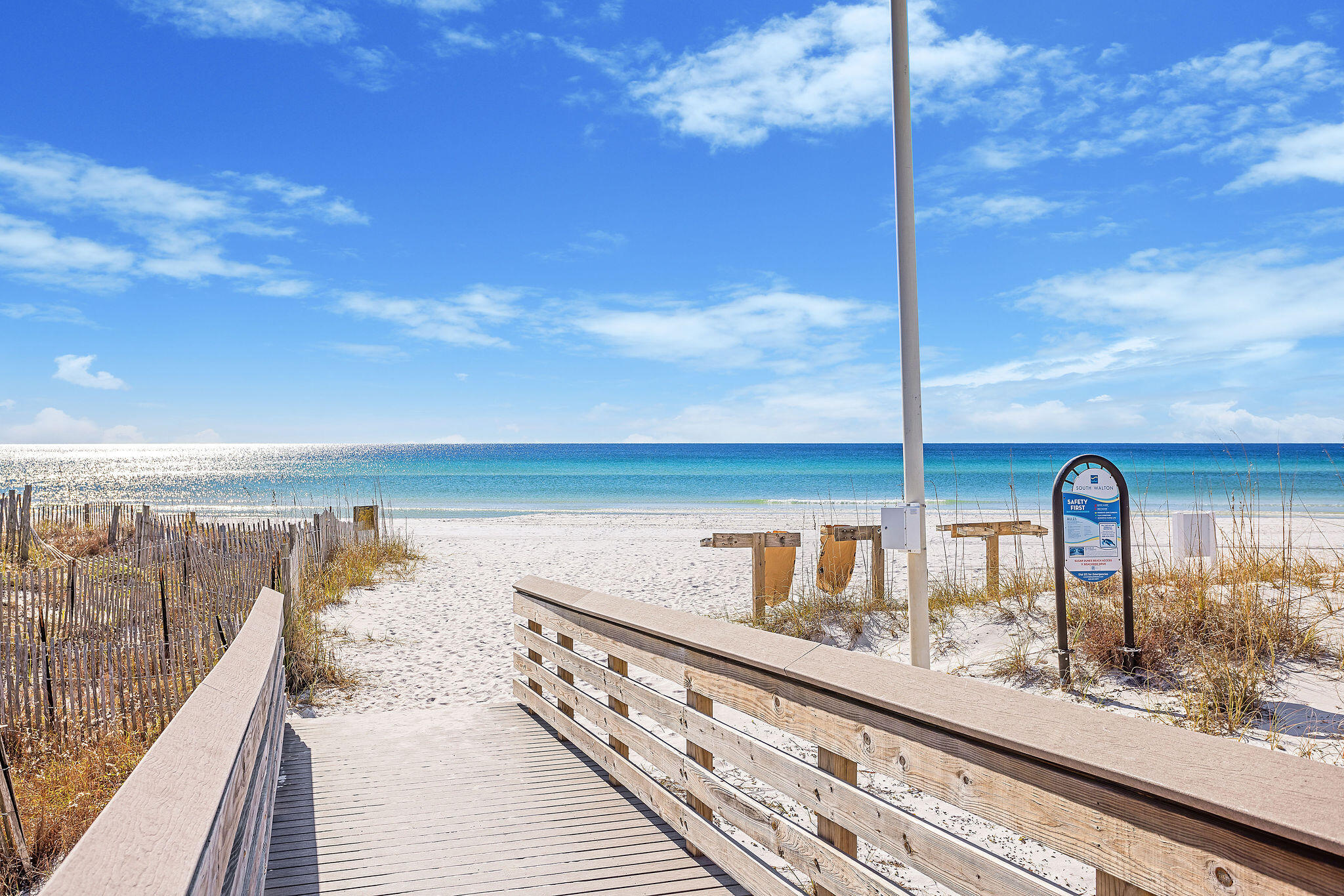 COTTAGES AT EASTERN LAKE - Residential