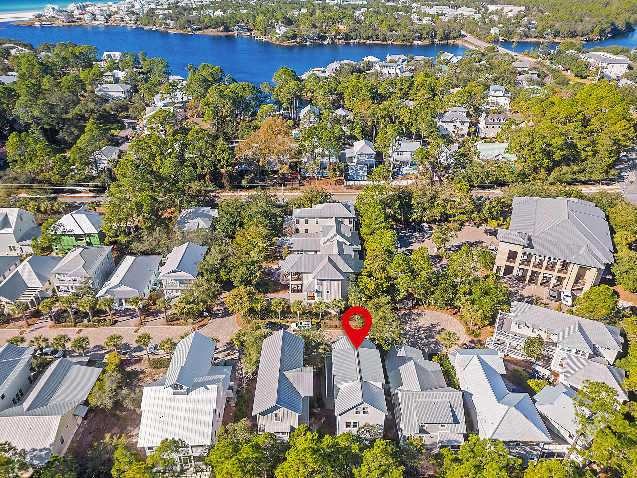 COTTAGES AT EASTERN LAKE - Residential
