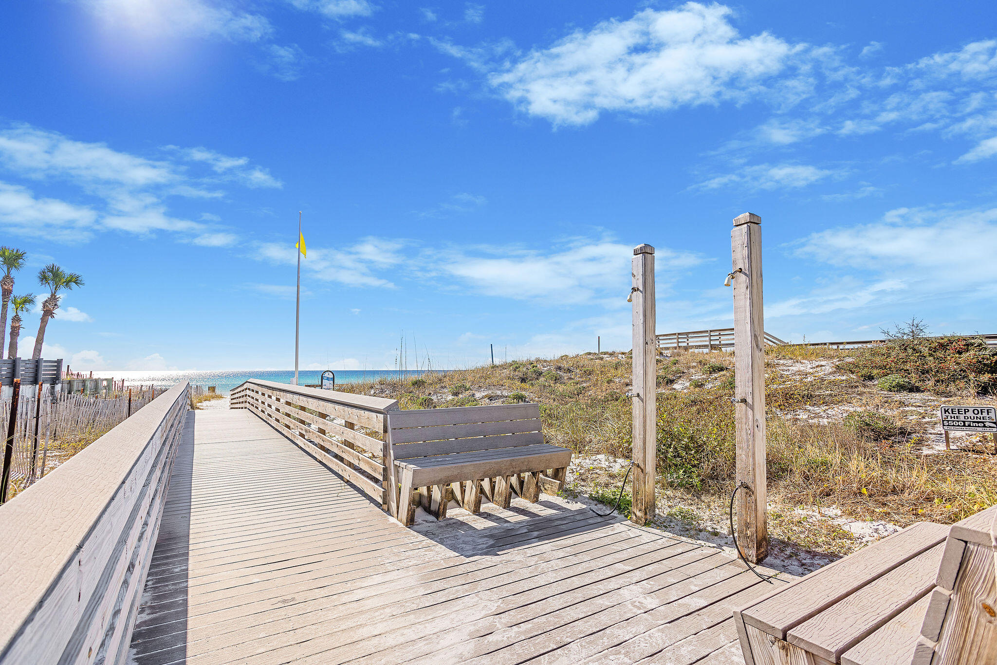 COTTAGES AT EASTERN LAKE - Residential