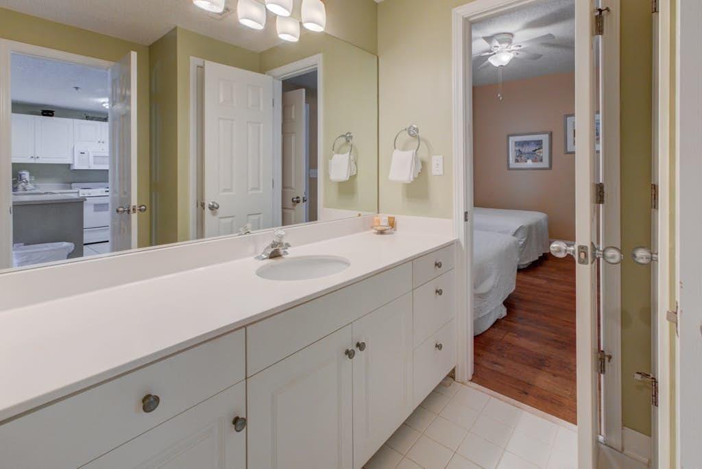 LEEWARD KEY - Residential