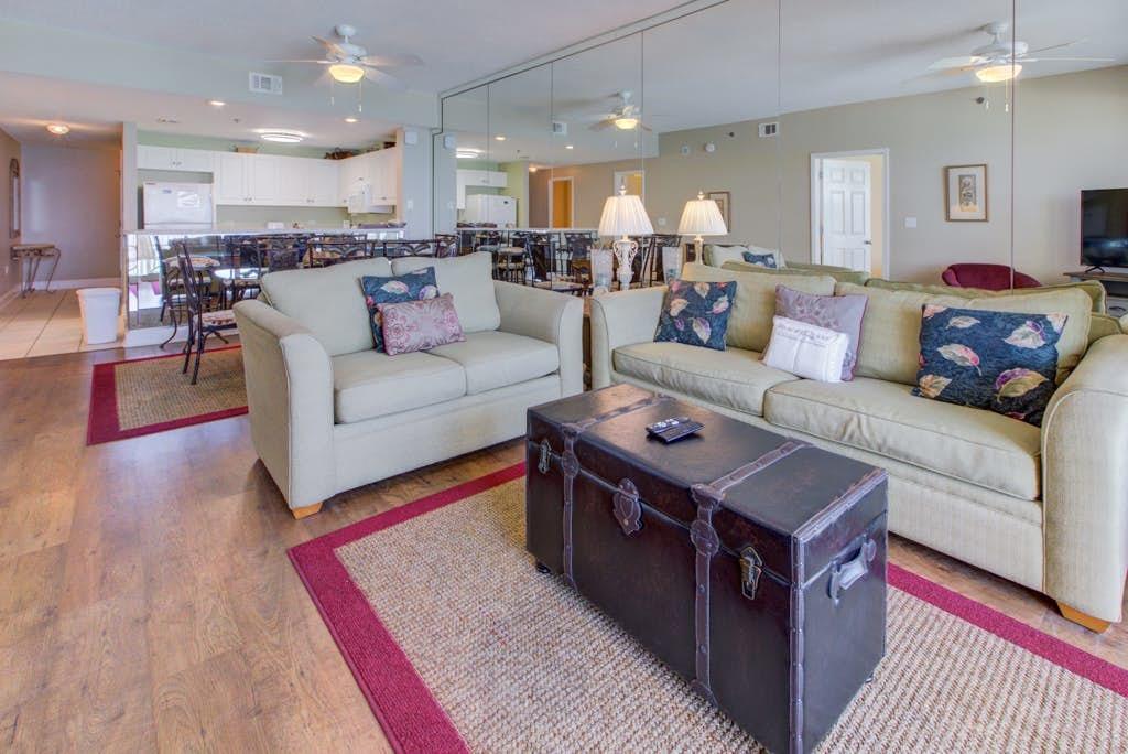 LEEWARD KEY - Residential