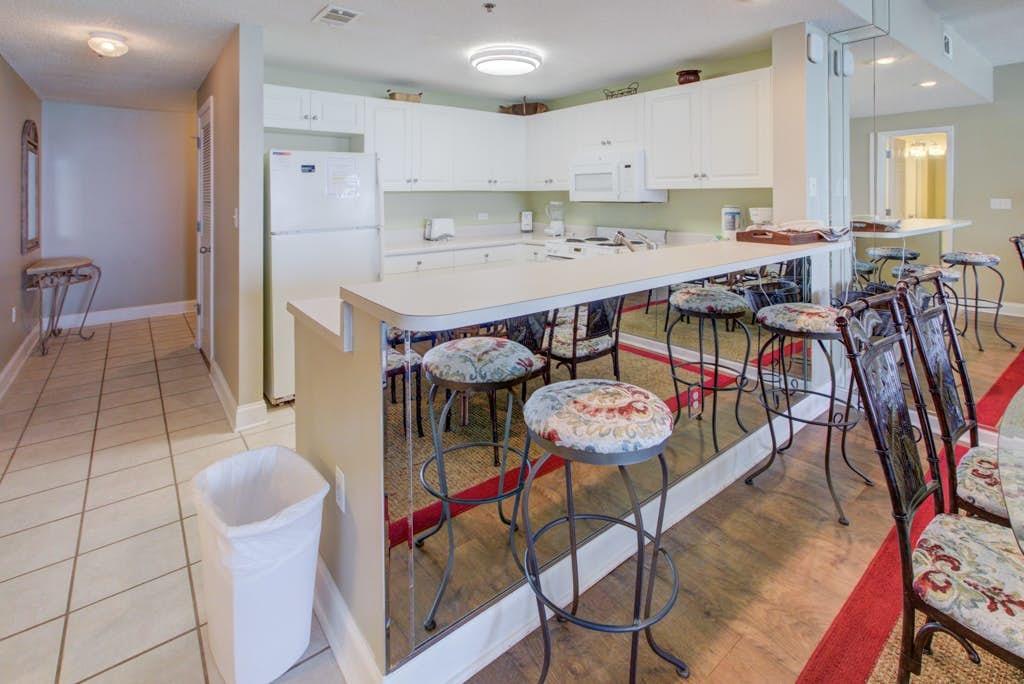 LEEWARD KEY - Residential
