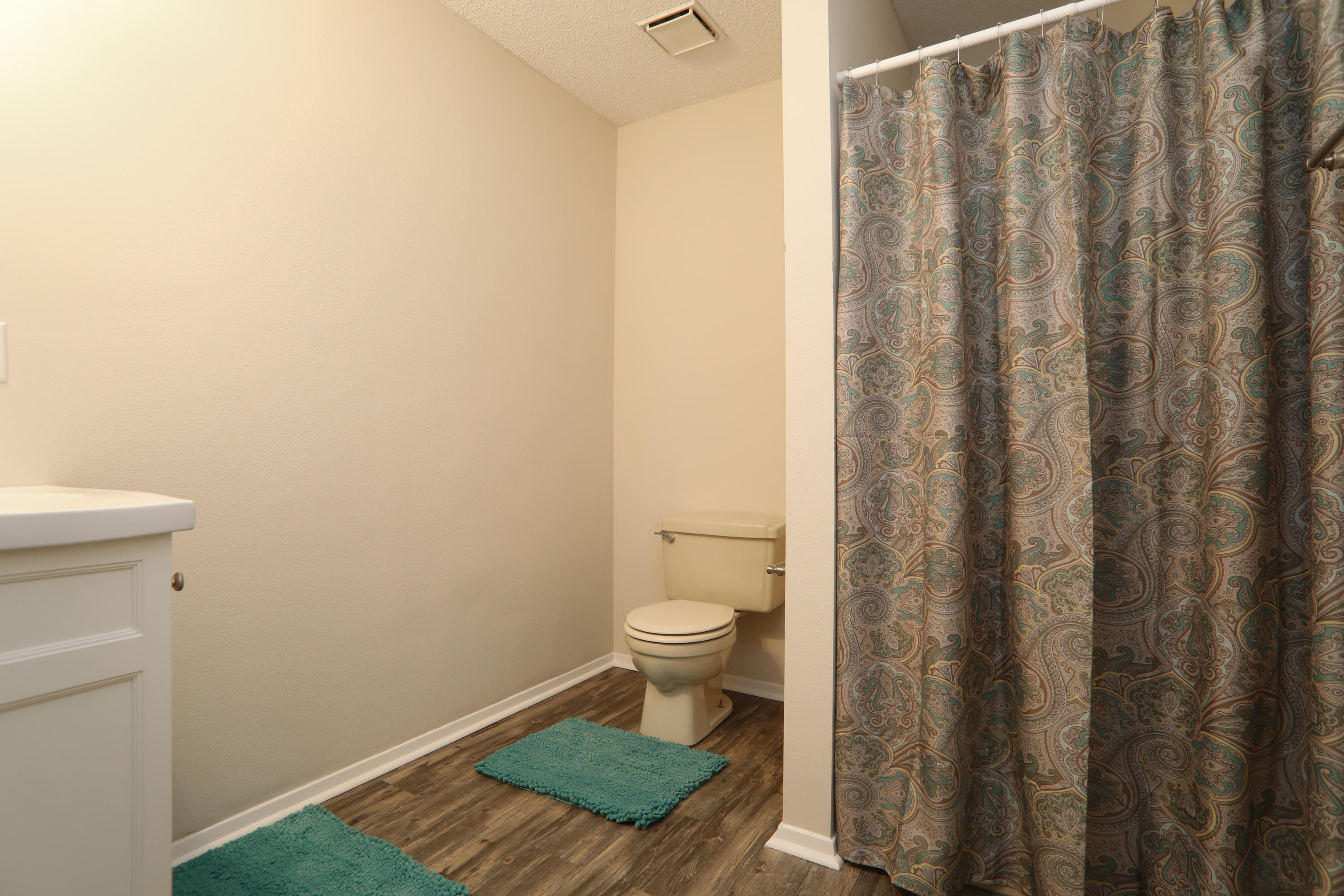 AUBURN HEIGHTS - Residential