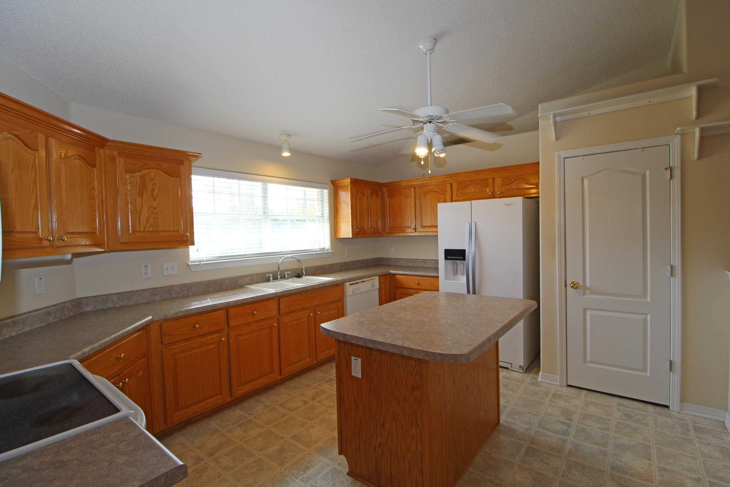 HOLLEY BY THE SEA - Residential