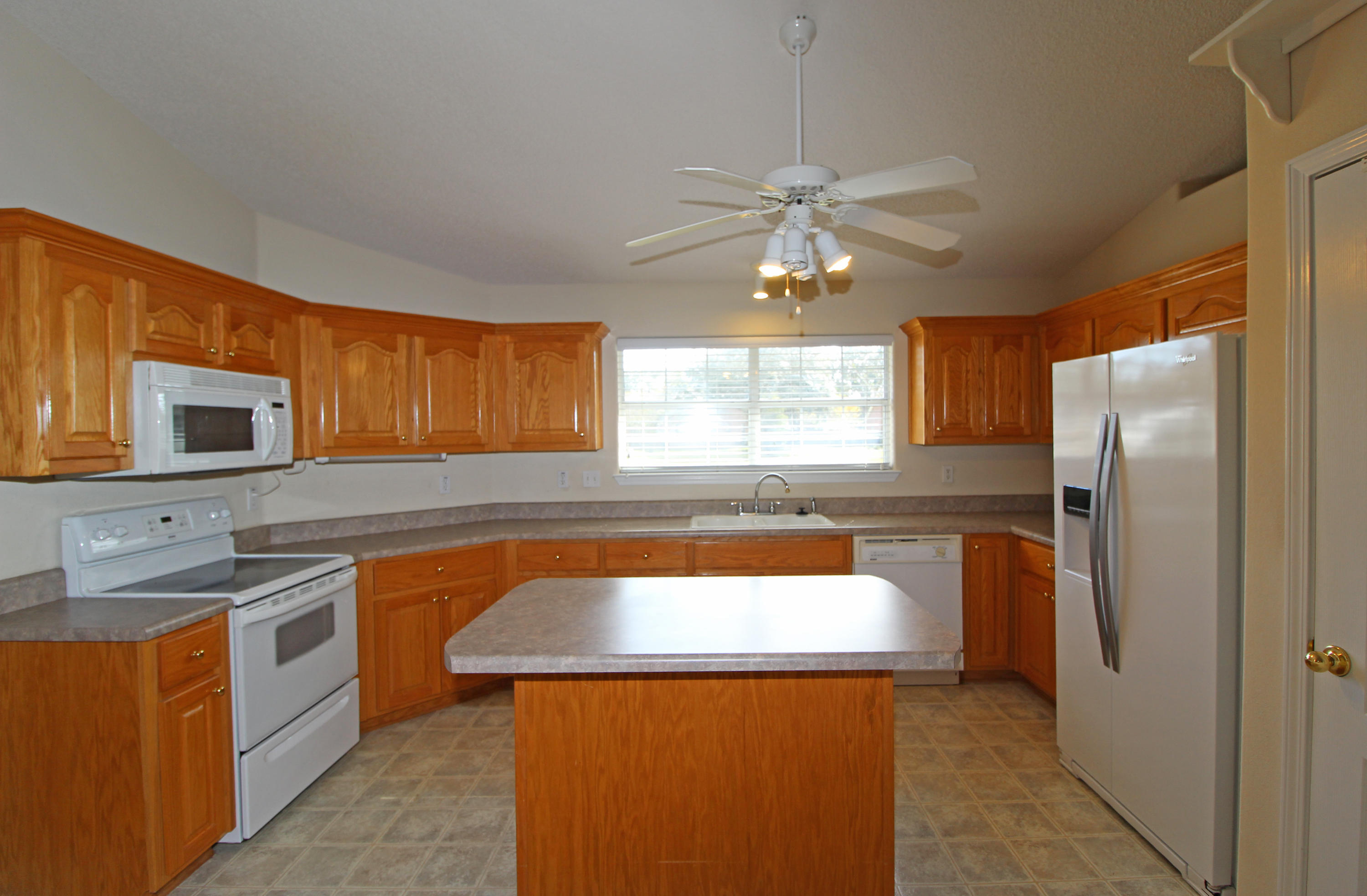 HOLLEY BY THE SEA - Residential