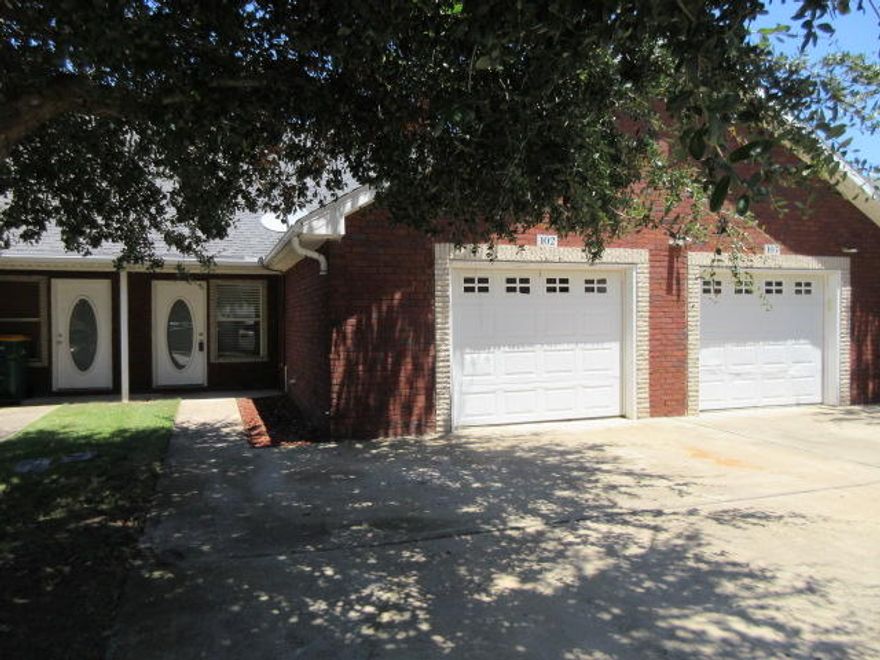 This is a great location for this 3 bedroom, 2 bath REO townhome in the heart of Destin. The home features a first floor master bedroom, pitched ceilings, a breakfast bar and an attached garage. The location is convenient to everything the resort has to offer, restaurants, shopping, beaches, schools, employment opportunities and Military bases.