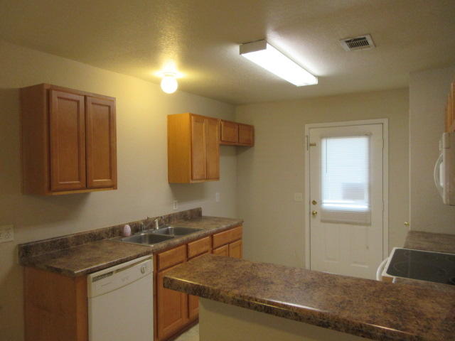 QUAIL Hollow - Residential