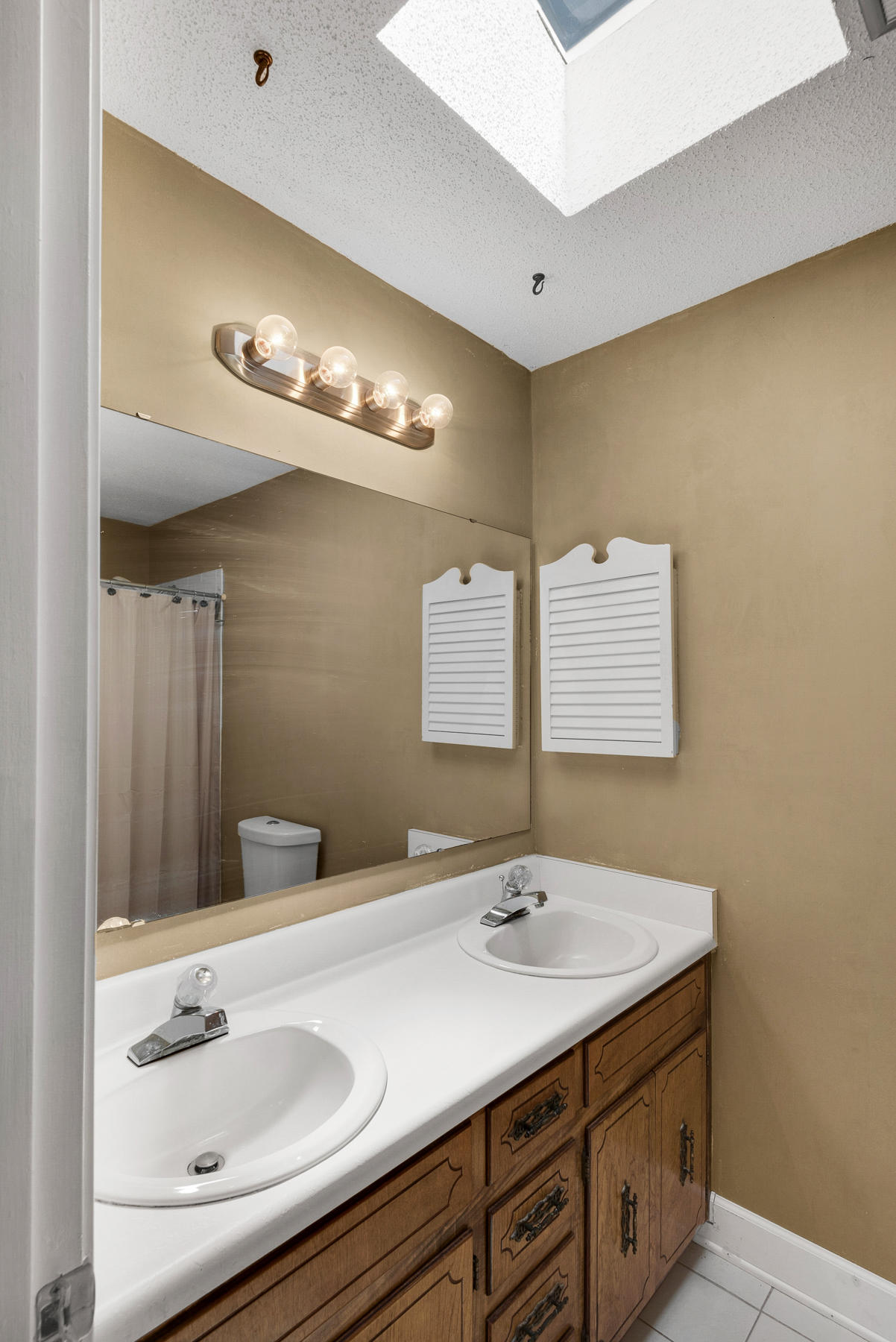 EASTWOOD 9TH ADDN - Residential