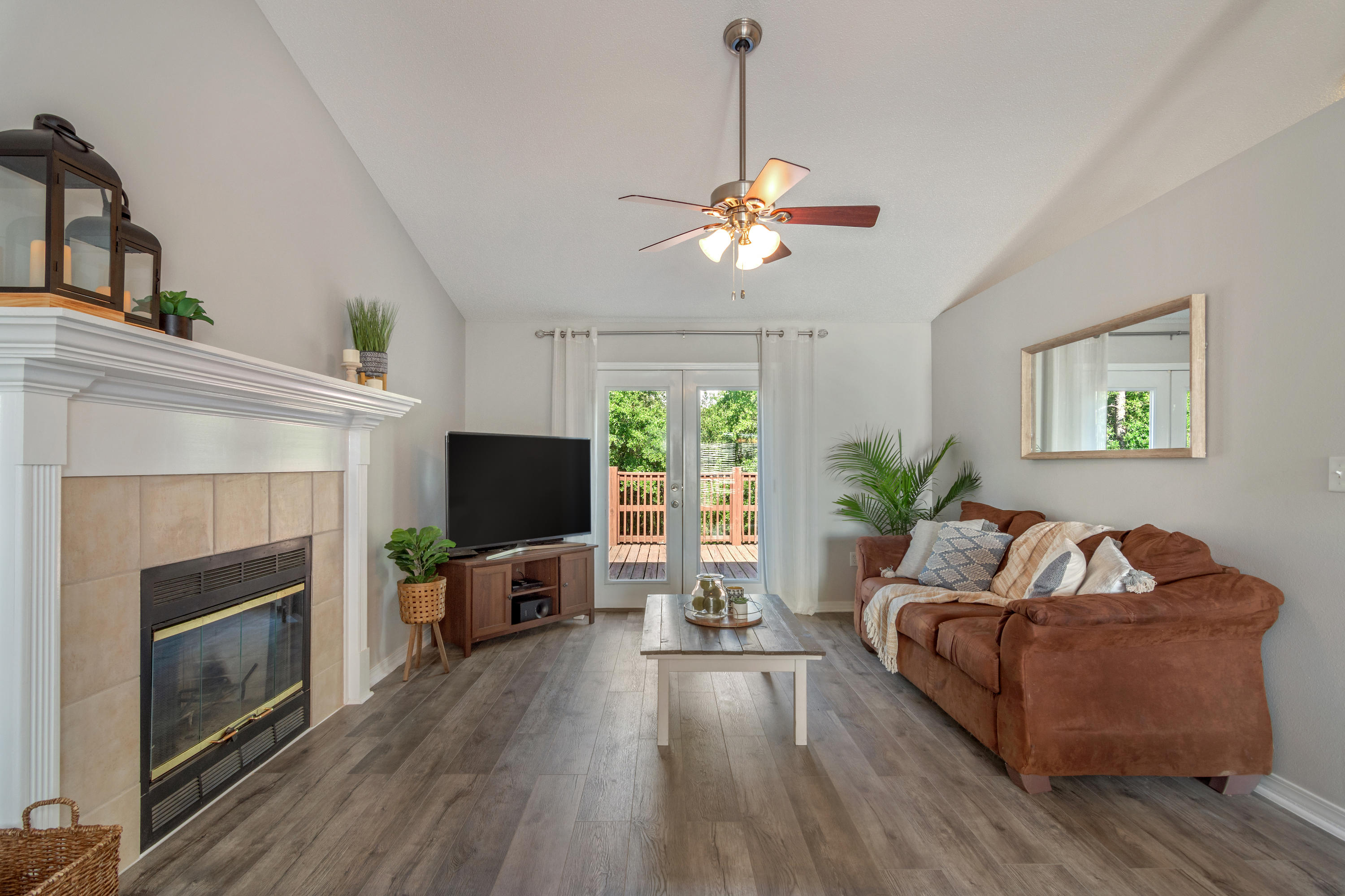 CORONADO VILLAGE PH 4 - Residential