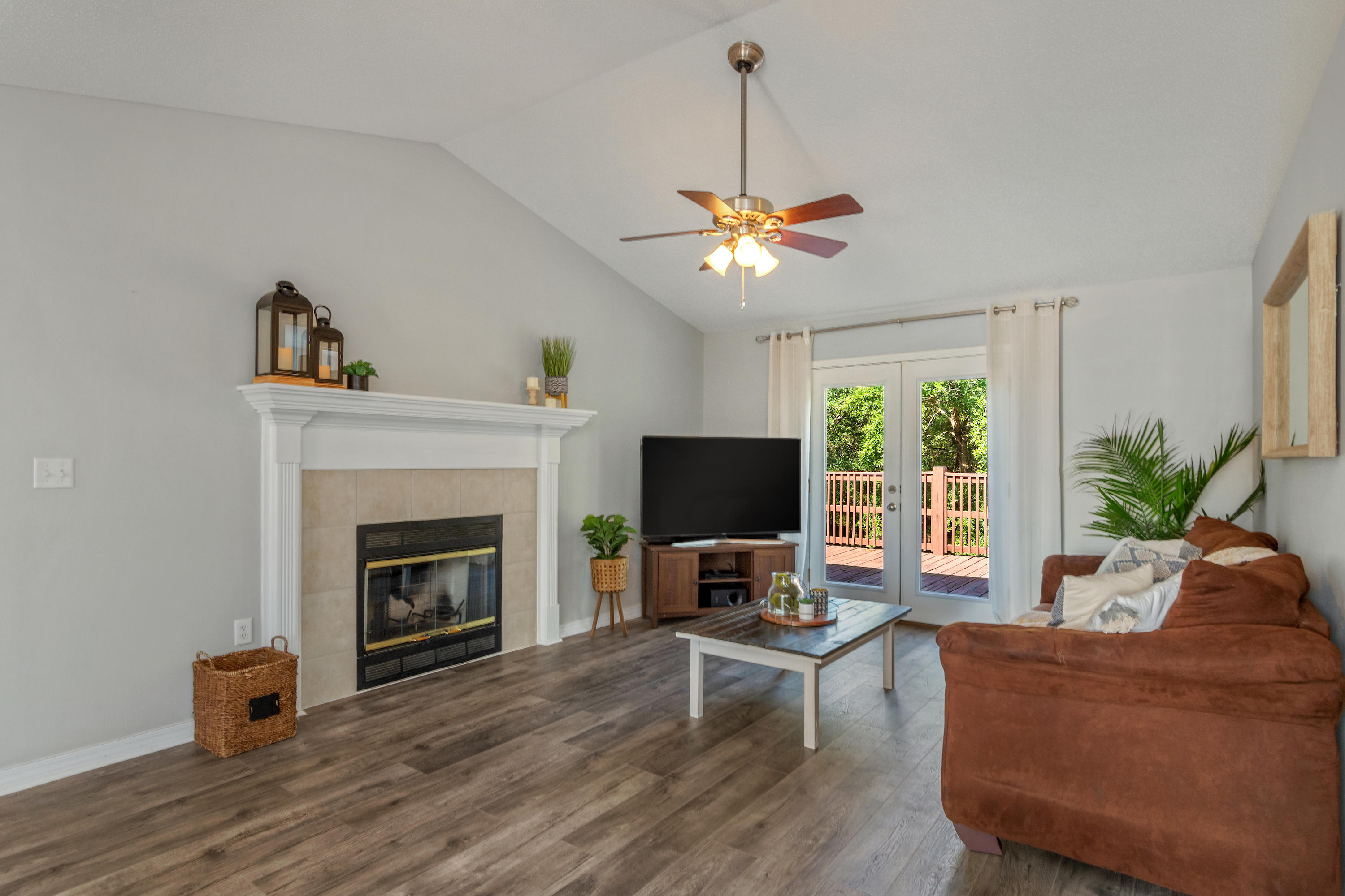 CORONADO VILLAGE PH 4 - Residential