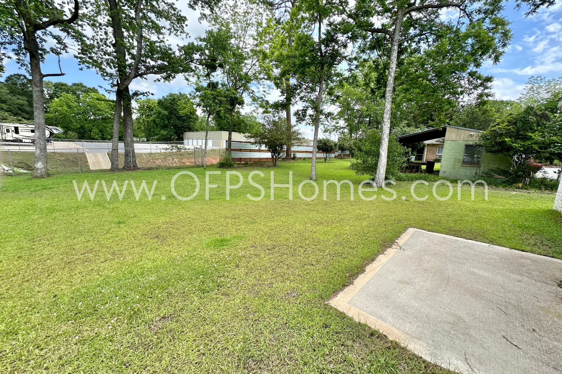 OAKDALE MINI FARMS - Residential Lease