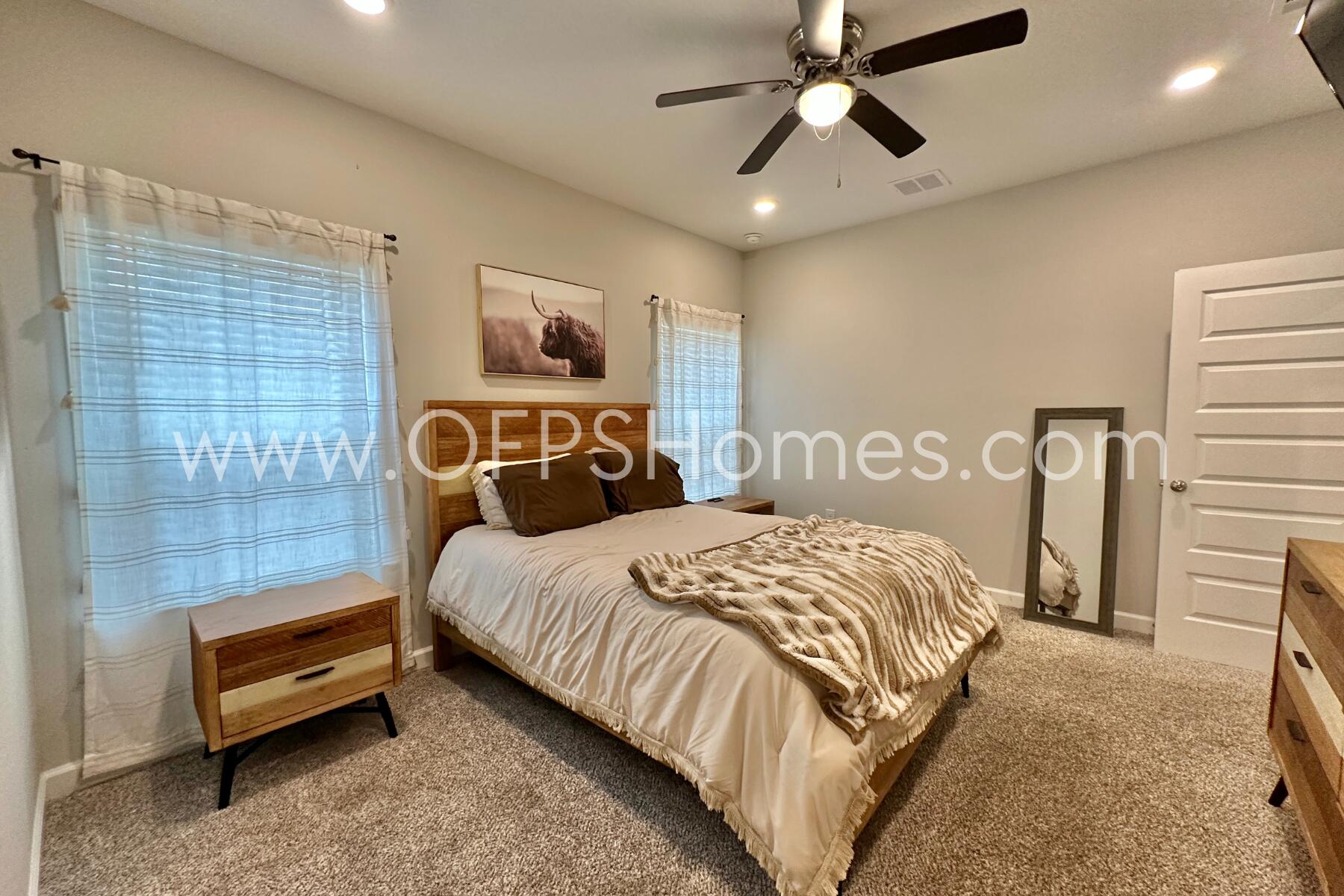 OAKDALE MINI FARMS - Residential Lease