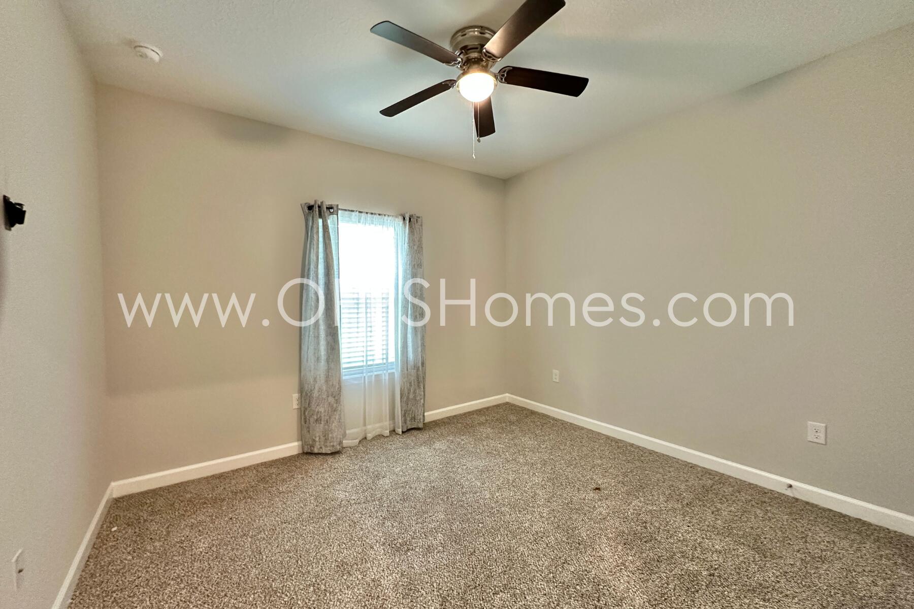 OAKDALE MINI FARMS - Residential Lease