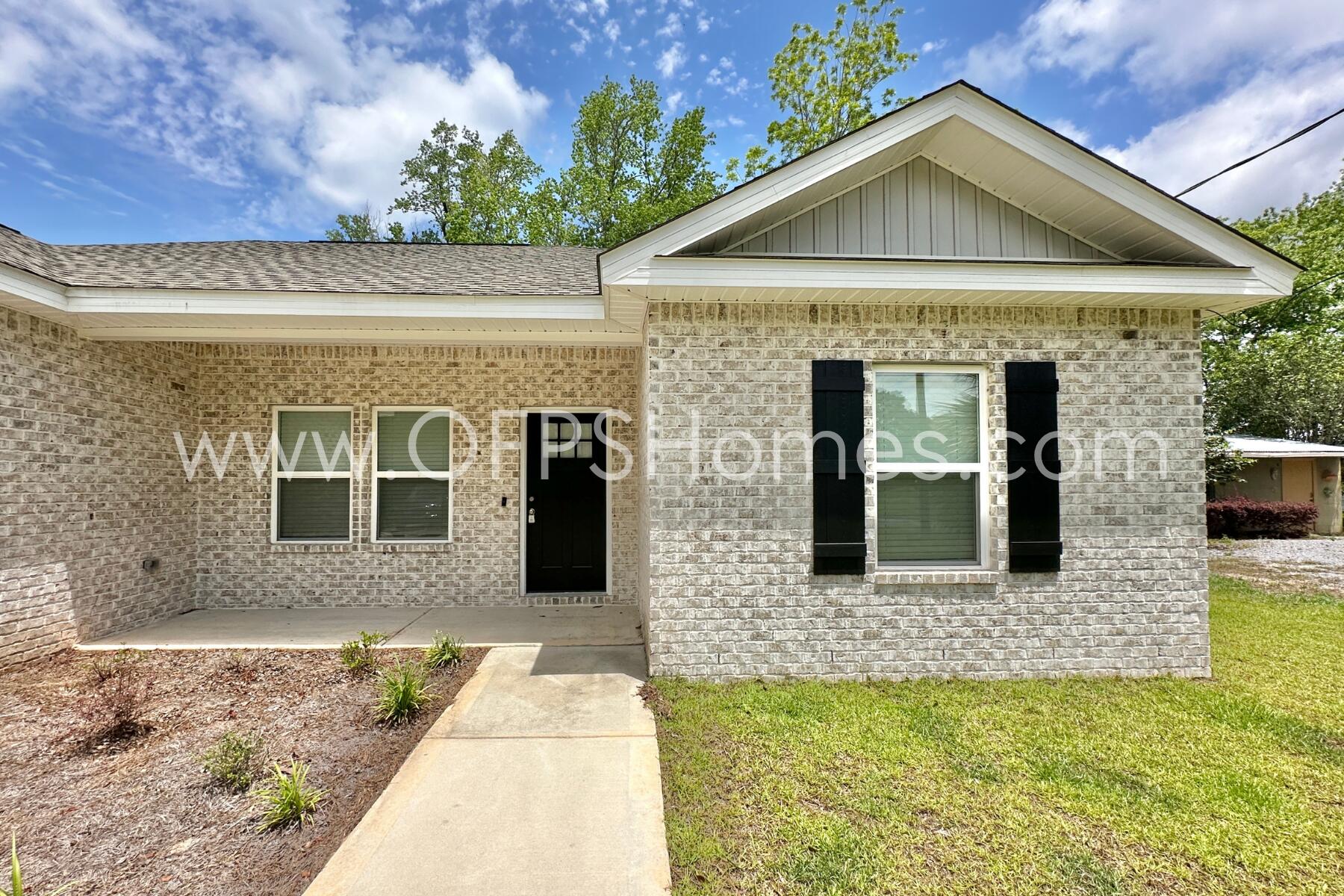 OAKDALE MINI FARMS - Residential Lease