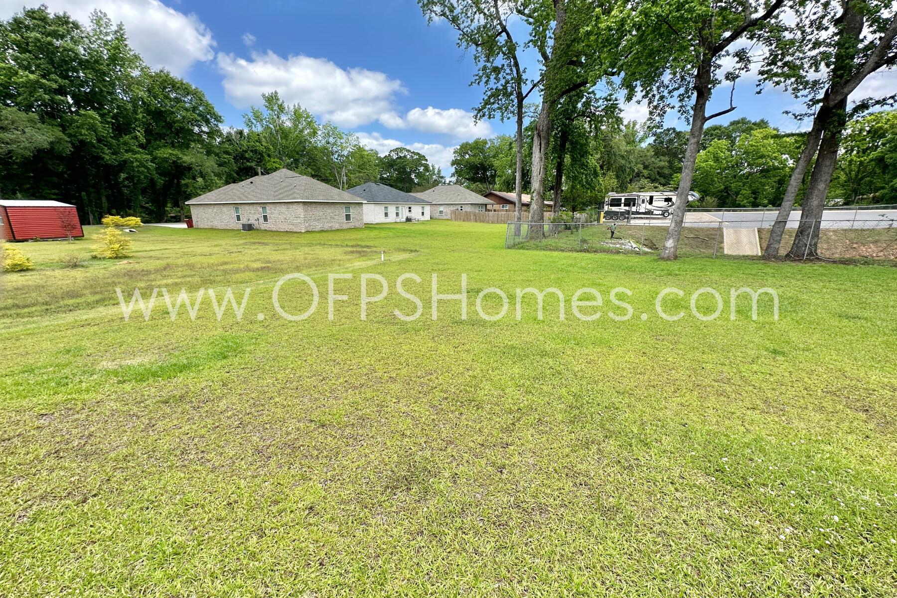OAKDALE MINI FARMS - Residential Lease