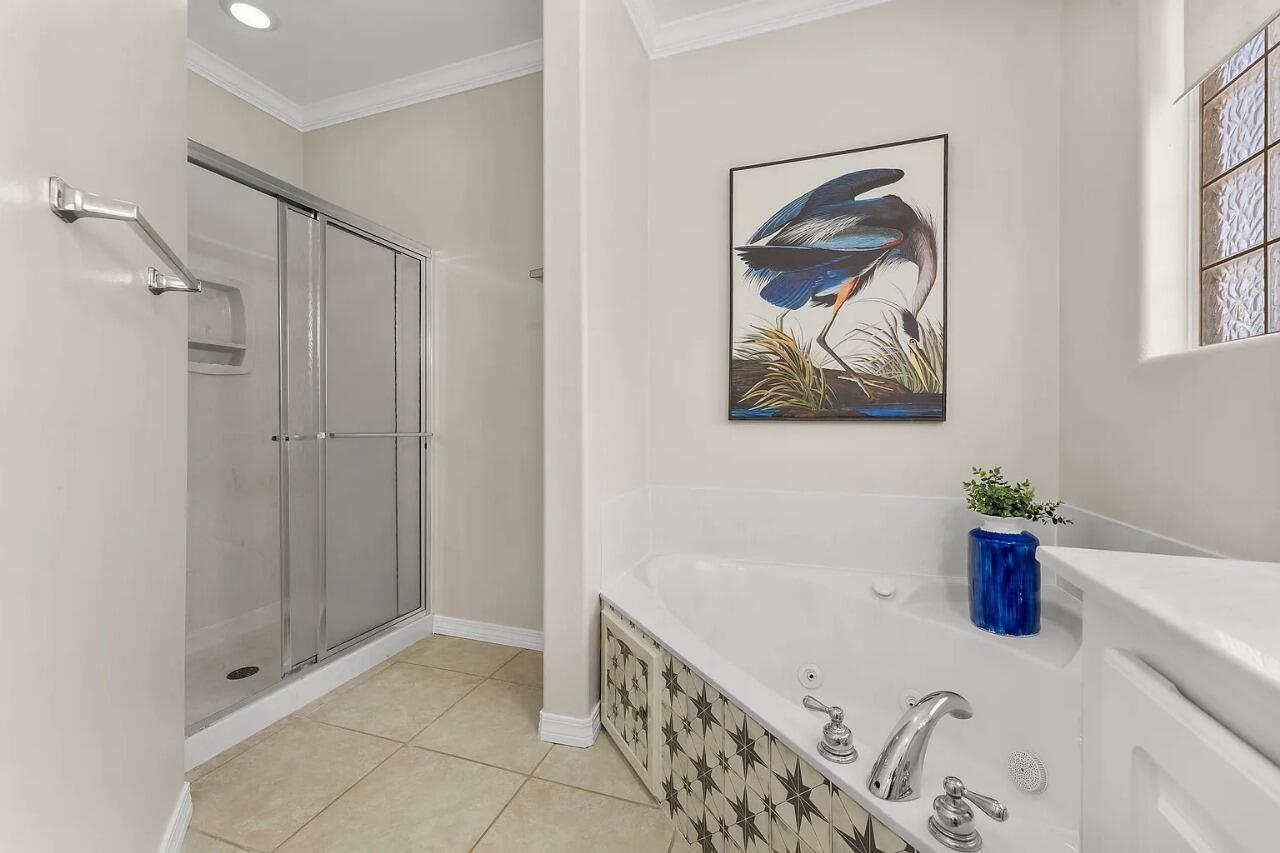 CALUSA BAY S/D - Residential Lease