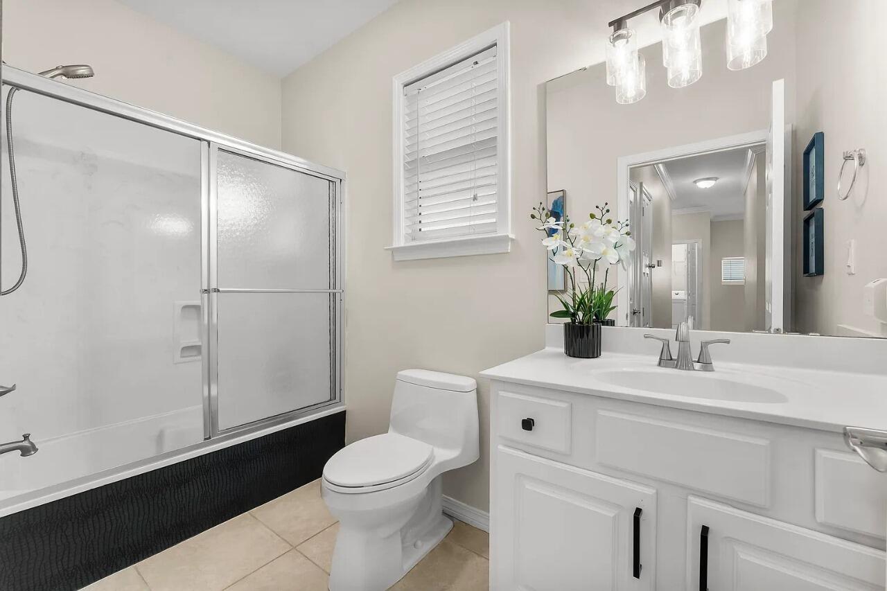 CALUSA BAY S/D - Residential Lease