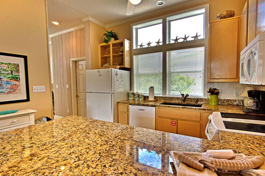 BLUE MOUNTAIN BEACH - Residential