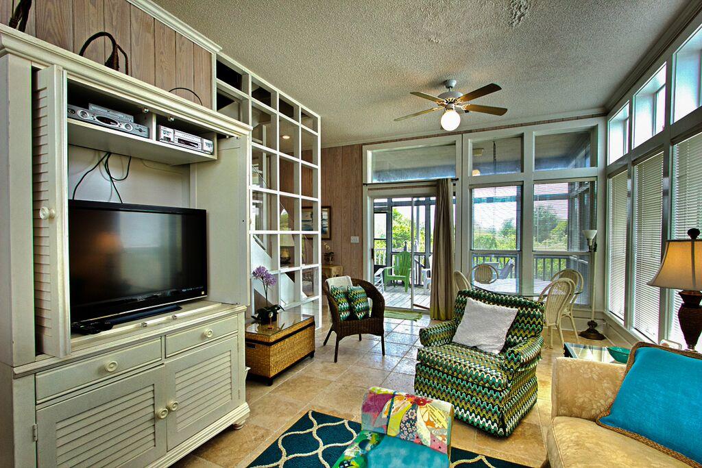 BLUE MOUNTAIN BEACH - Residential