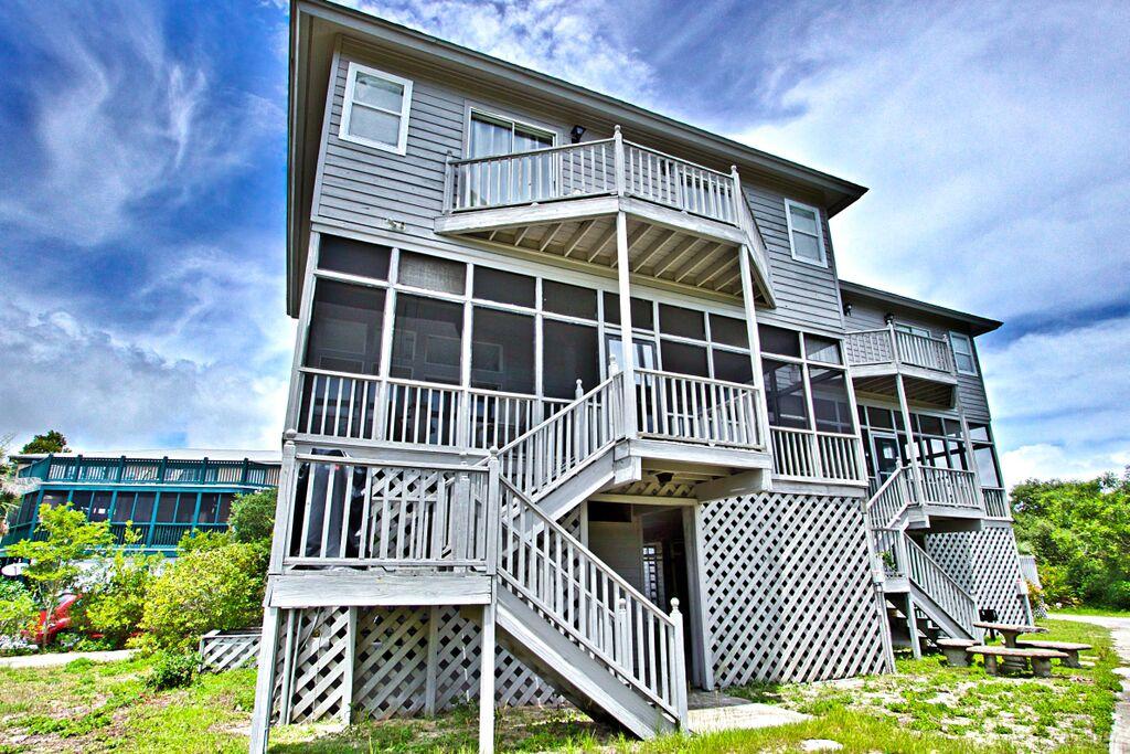 BLUE MOUNTAIN BEACH - Residential