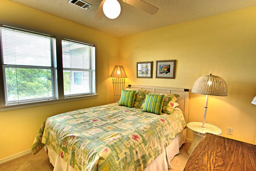 BLUE MOUNTAIN BEACH - Residential