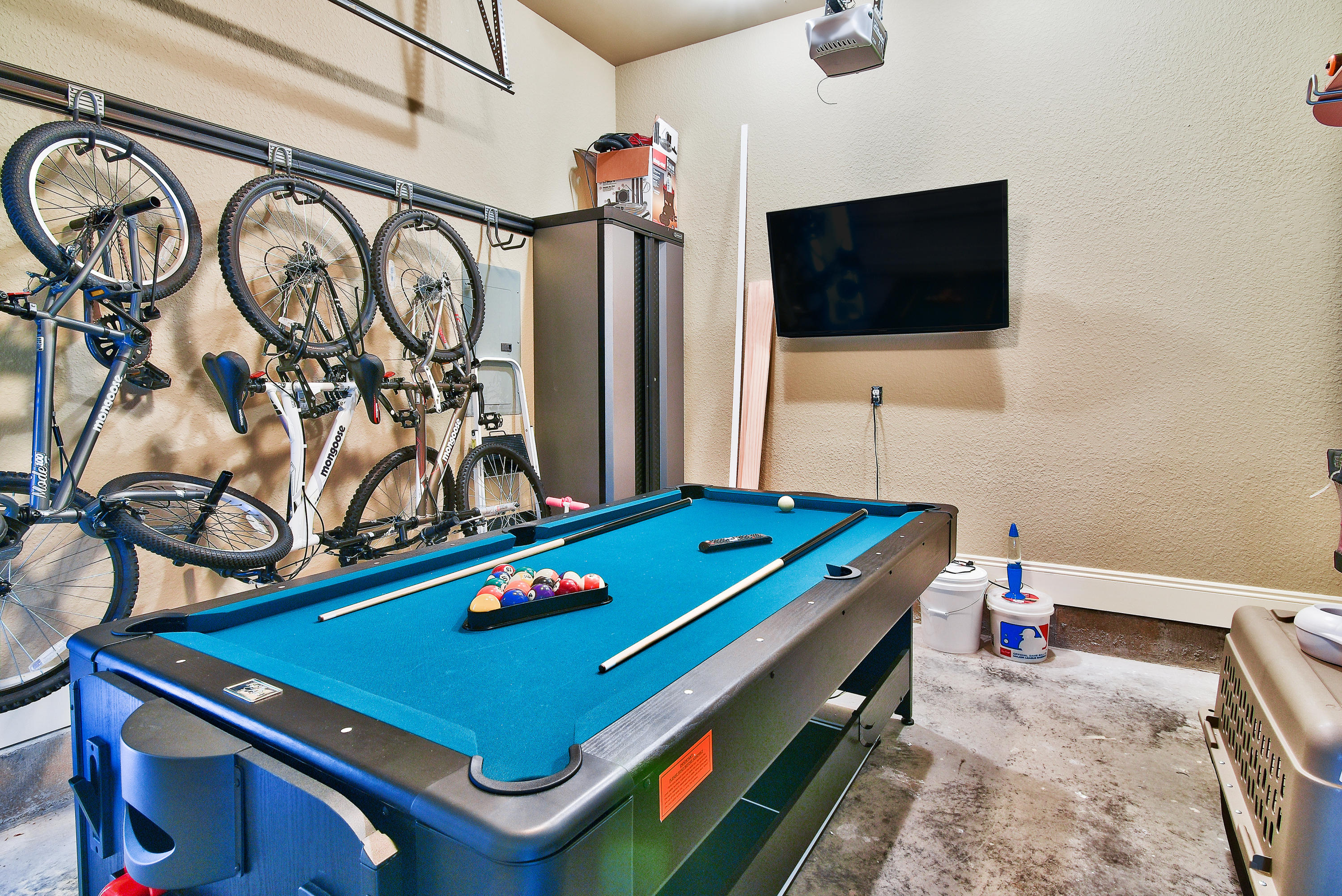 Villa Lago - Residential