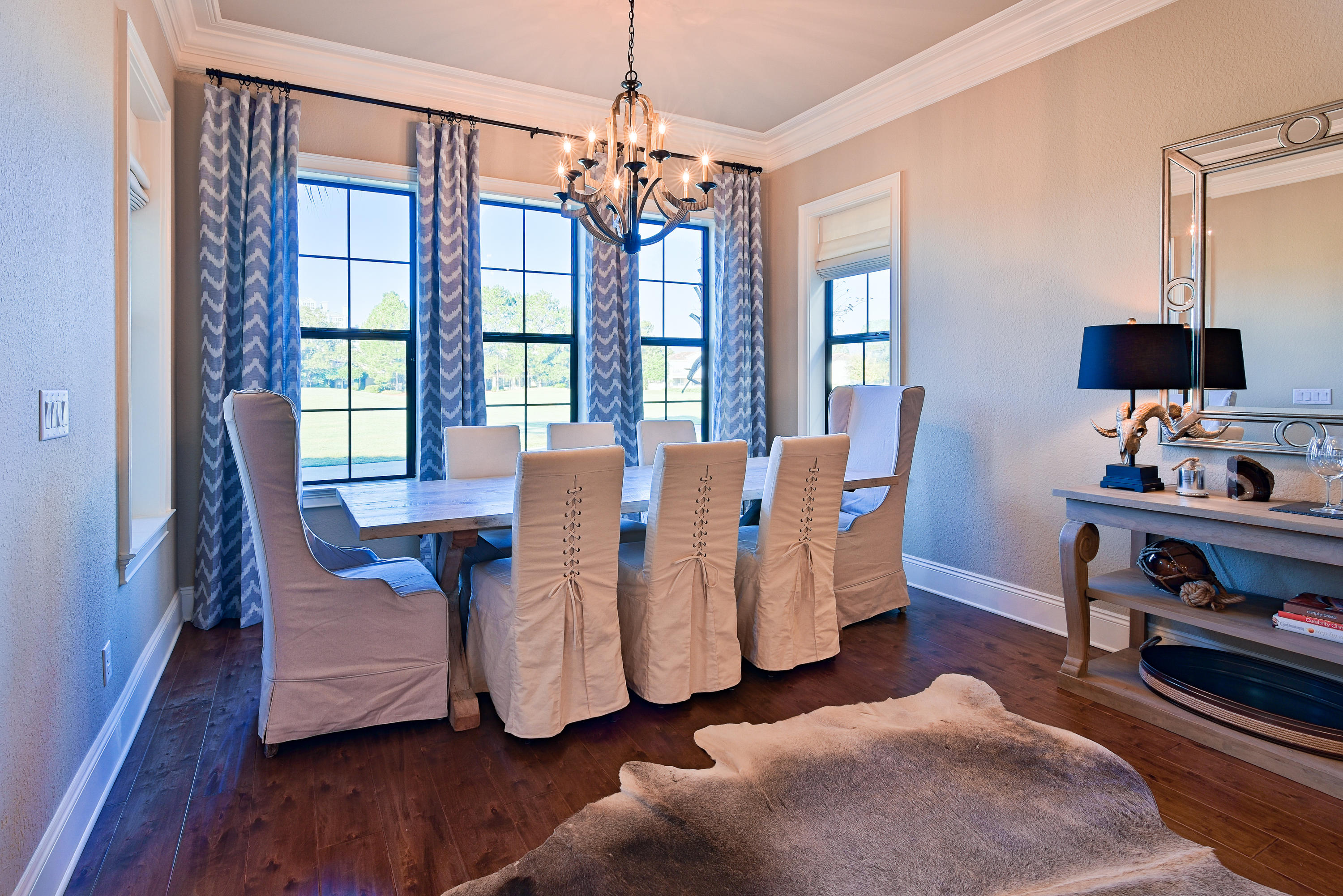 Villa Lago - Residential