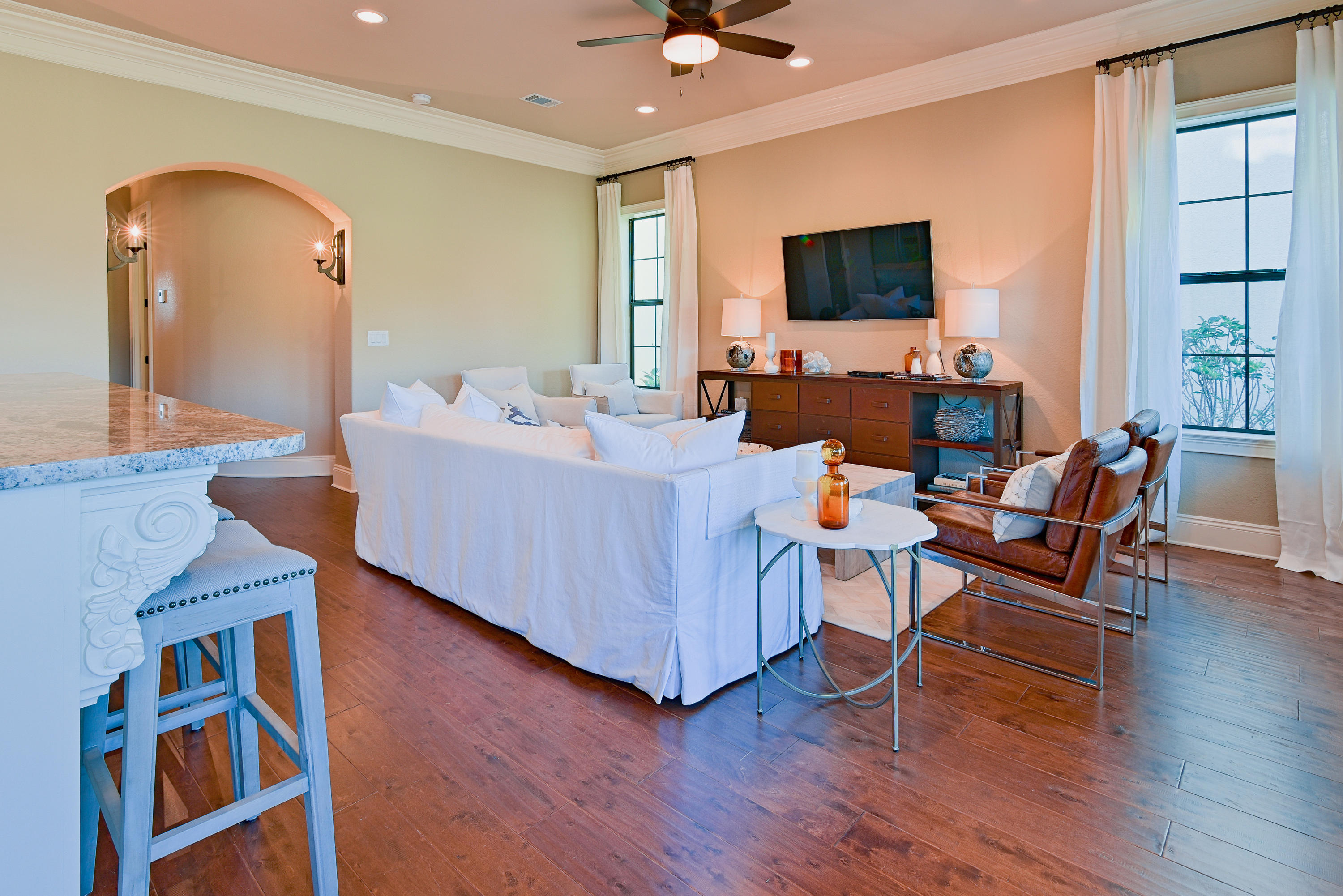 Villa Lago - Residential