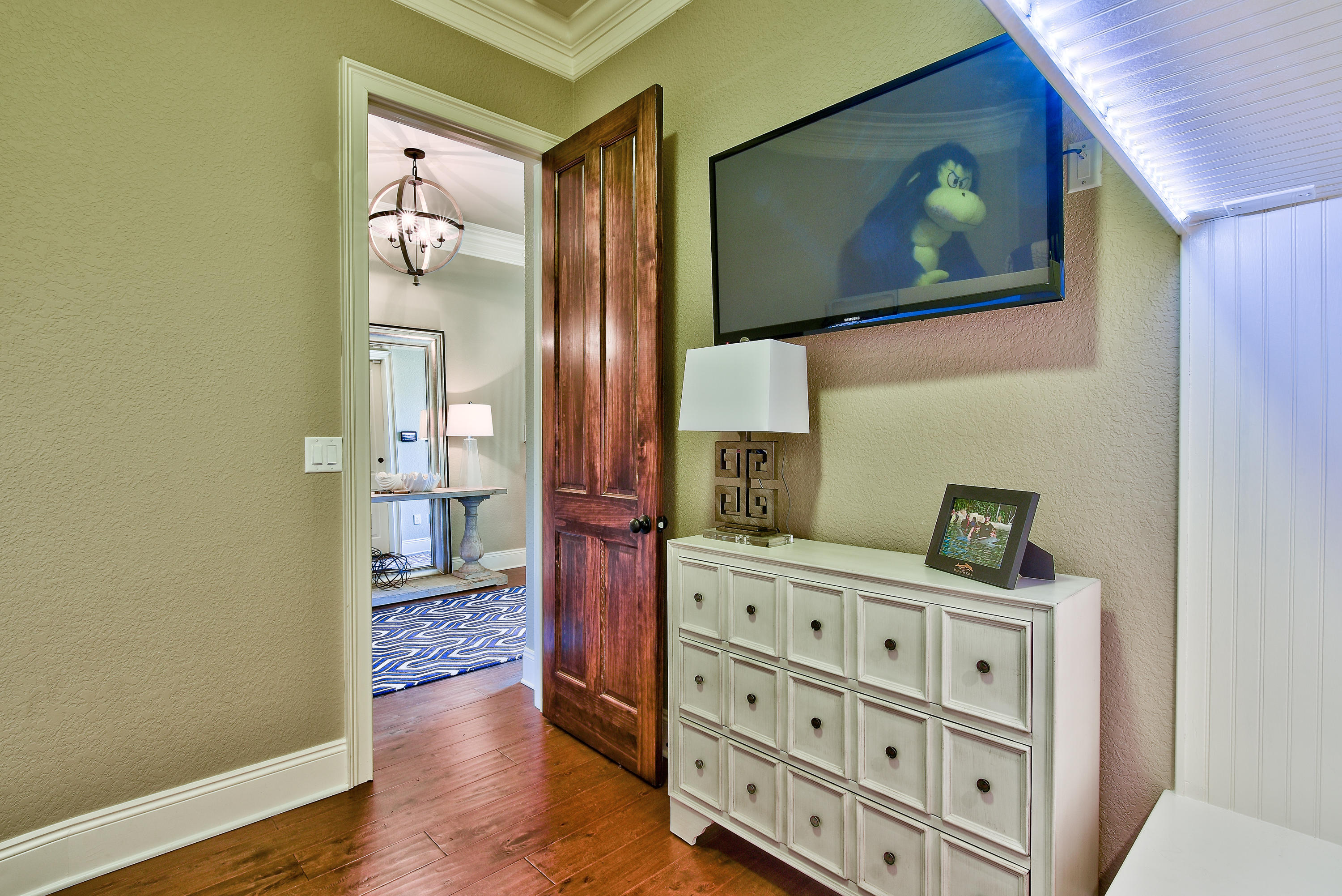 Villa Lago - Residential