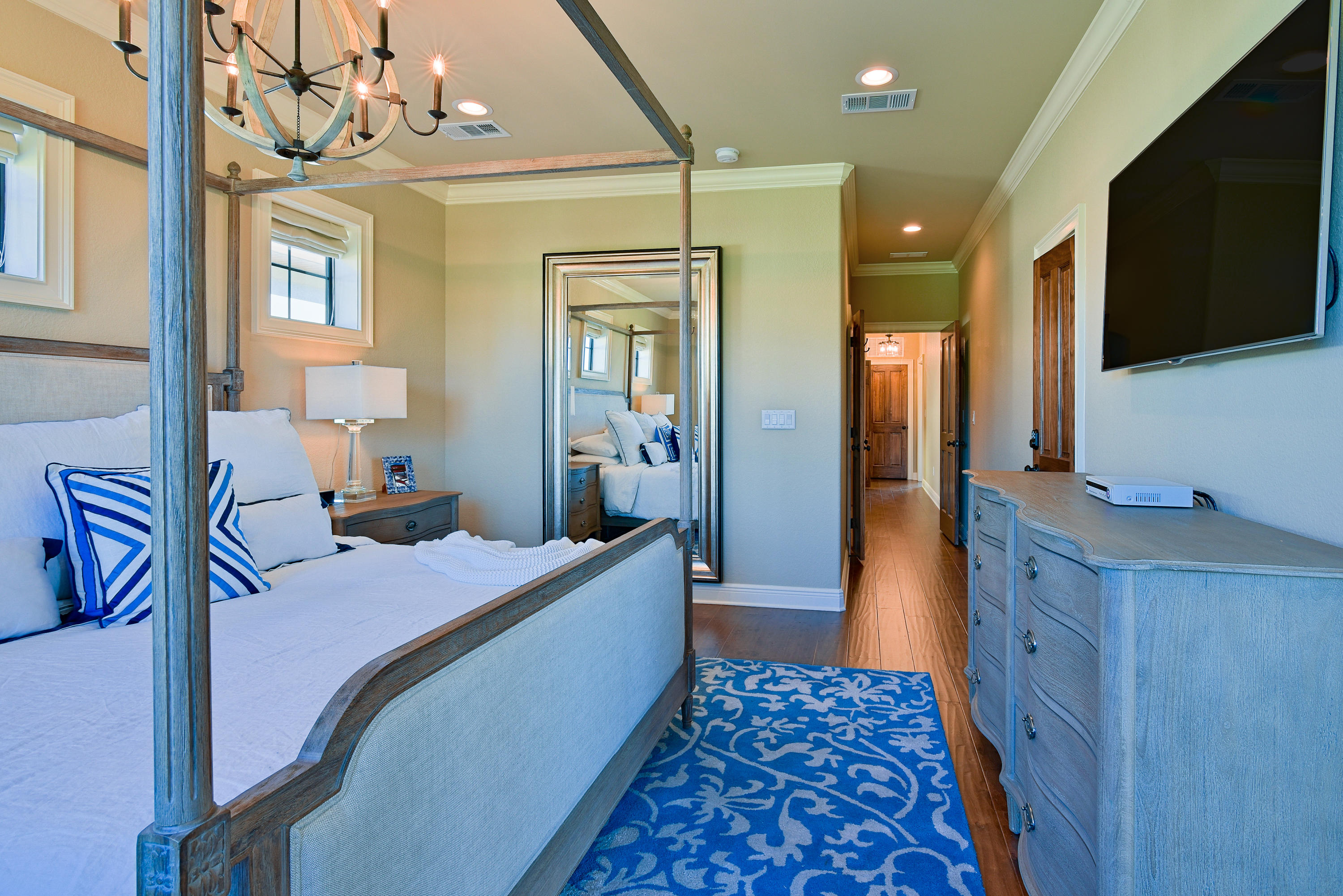 Villa Lago - Residential